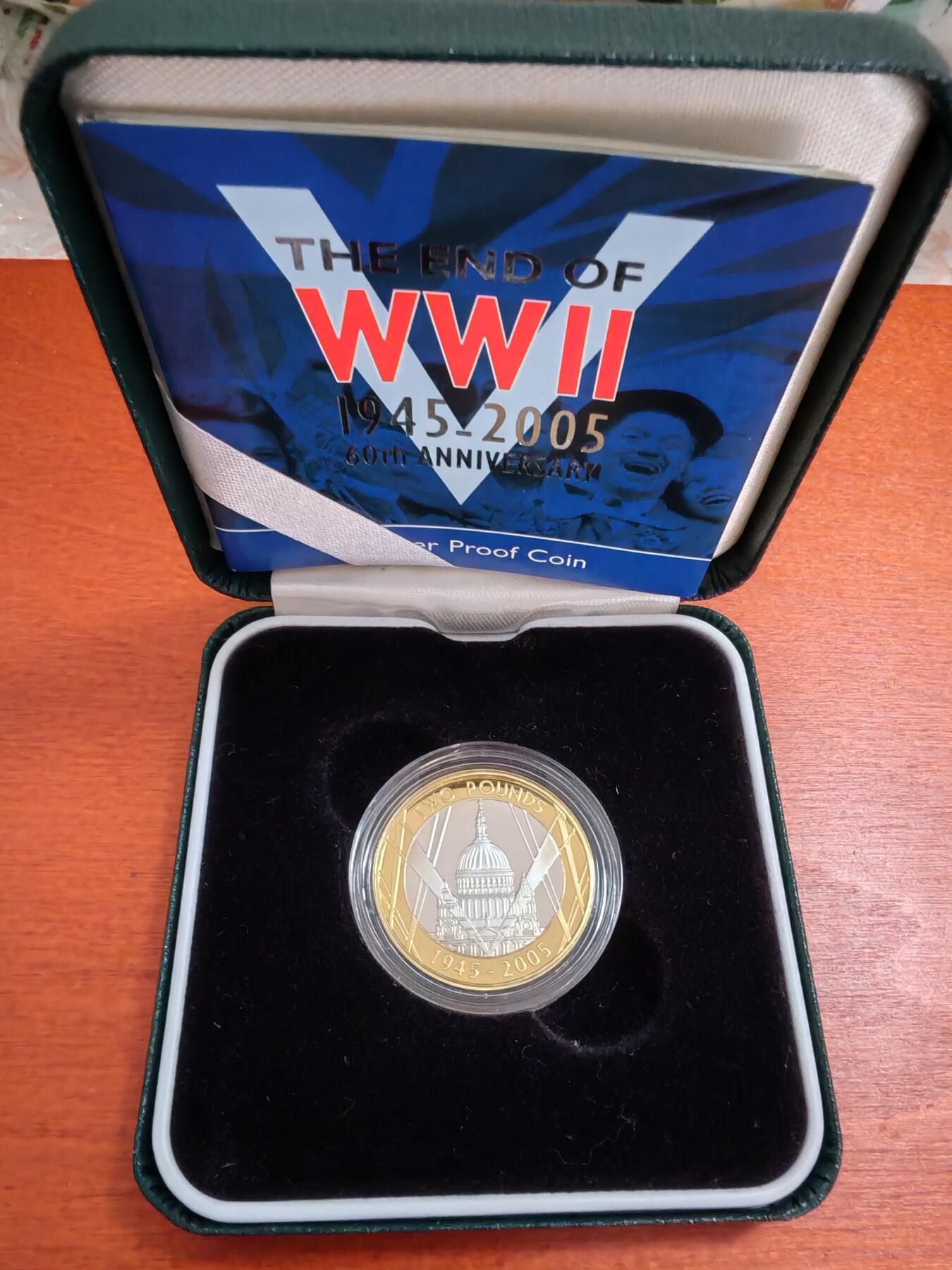 长老汇龙年精选第三十七场拍卖 2005英国二战胜利2英镑双色镀金精制银币，盒证全