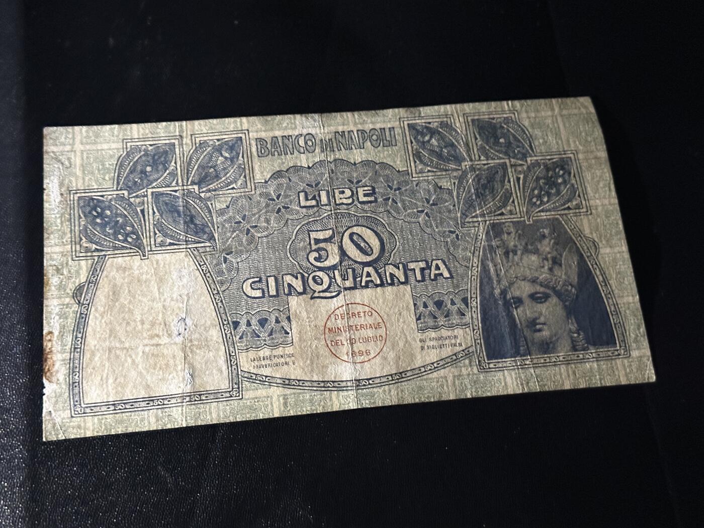 《外钞收藏家》第四百五十七期 1914年意大利那不勒斯银行50里拉 非全新 品相如图