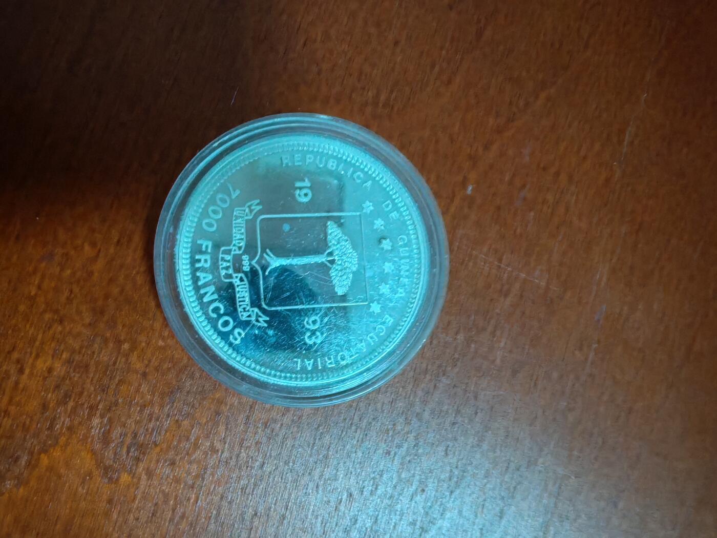 长老汇龙年精选第三十七场拍卖 1993赤道几内亚恐龙7000法郎彩色精制银币，20.52克999银