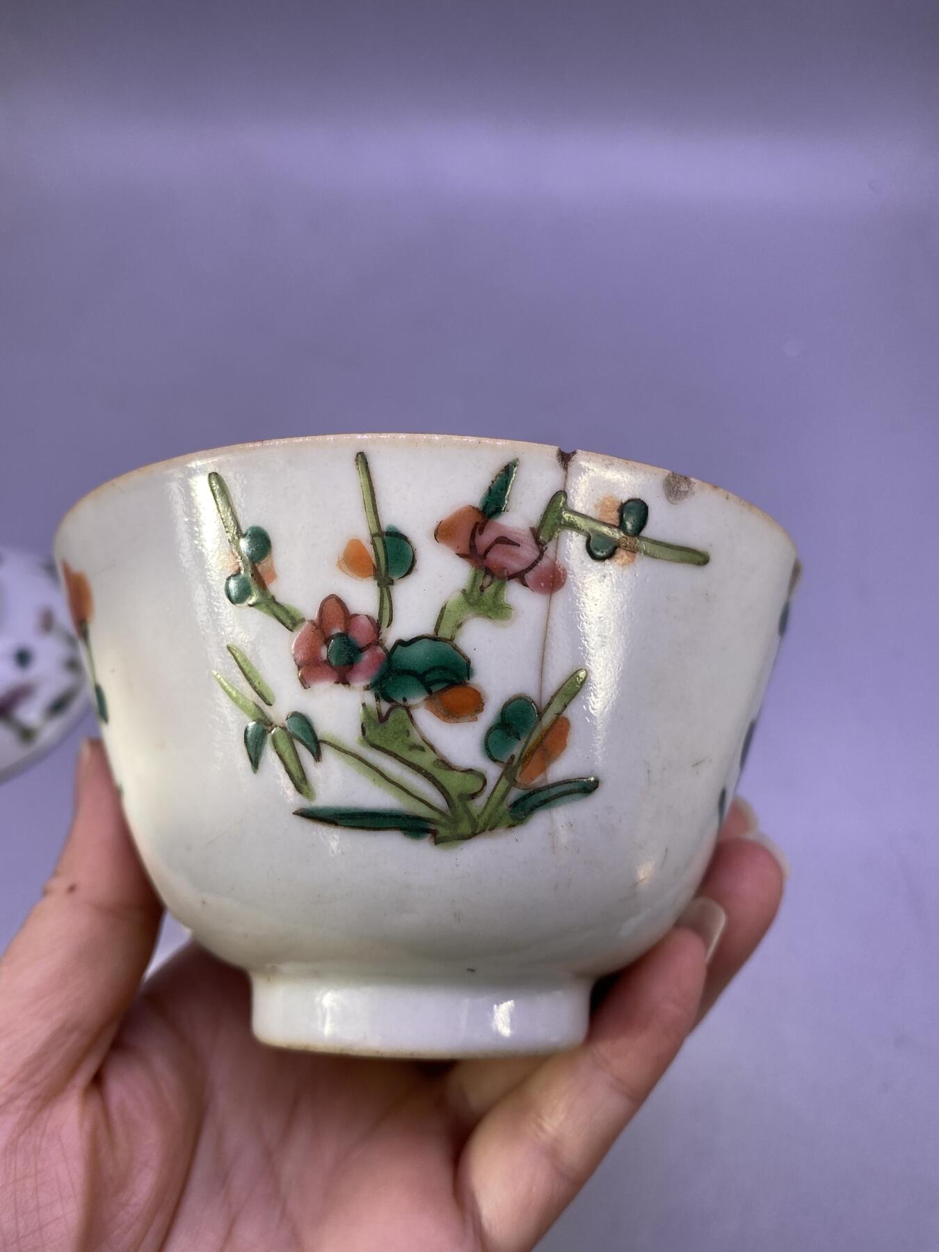 晚清粉彩花卉盖碗，尺寸8*10厘米，品相如图，特价68包快递