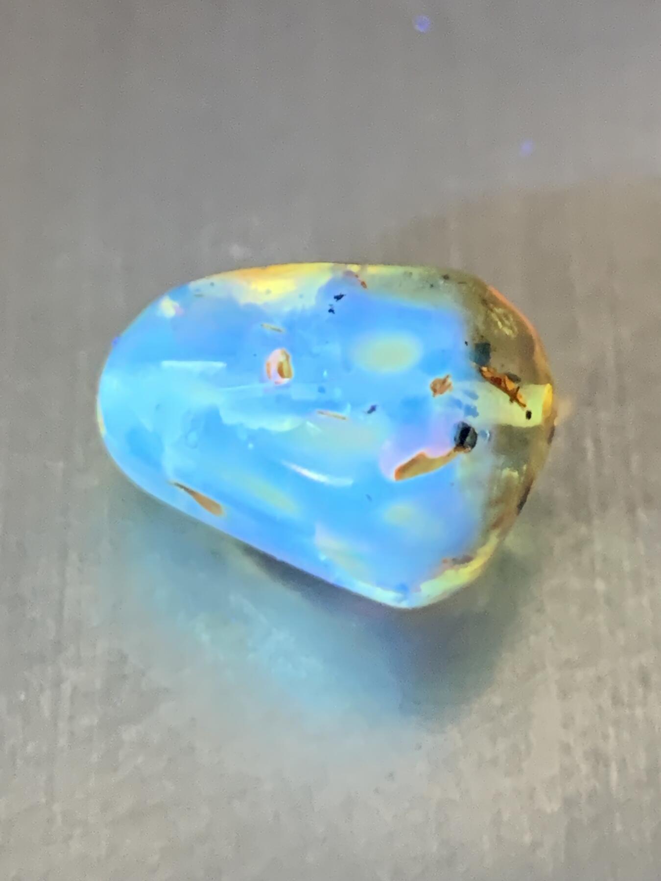 乌克兰花珀通货随形珠一个，