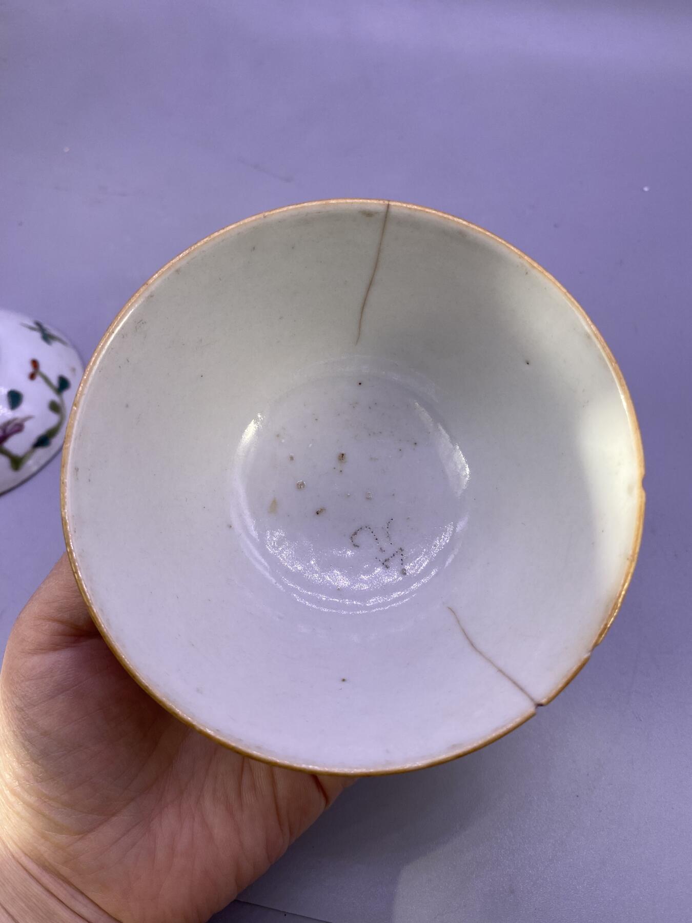 晚清粉彩花卉盖碗，尺寸8*10厘米，品相如图，特价68包快递
