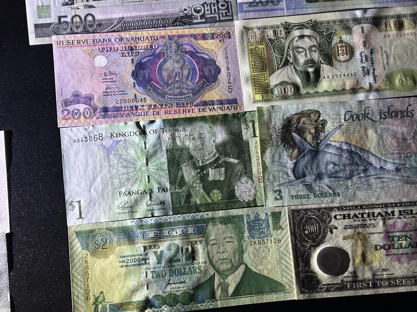 《外钞收藏家》第四百五十七期 汤加等十六张精美纸币 全新UNC