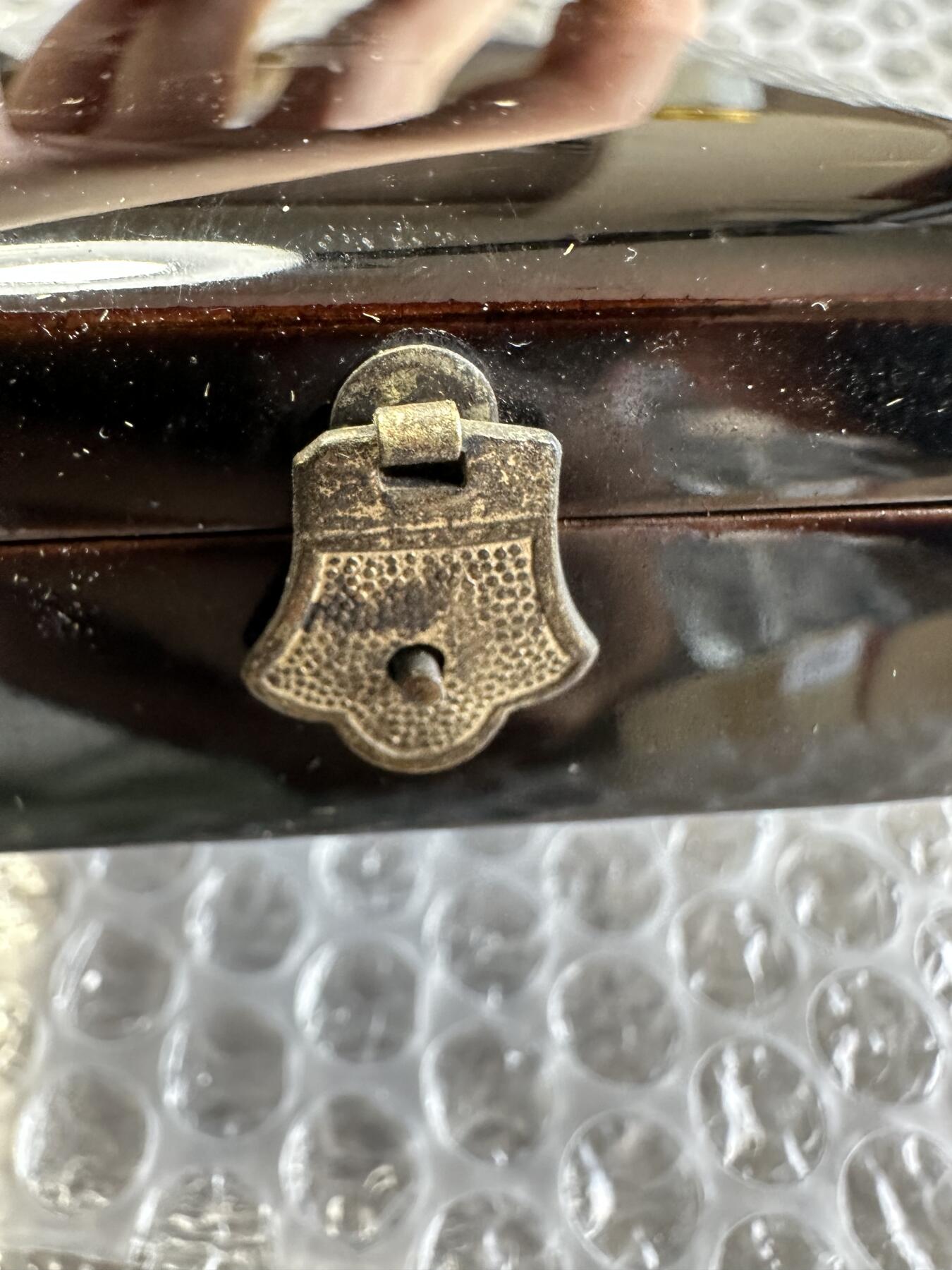 月中小拍，世界钱币，章 六等旭日单光章，全套，极美品