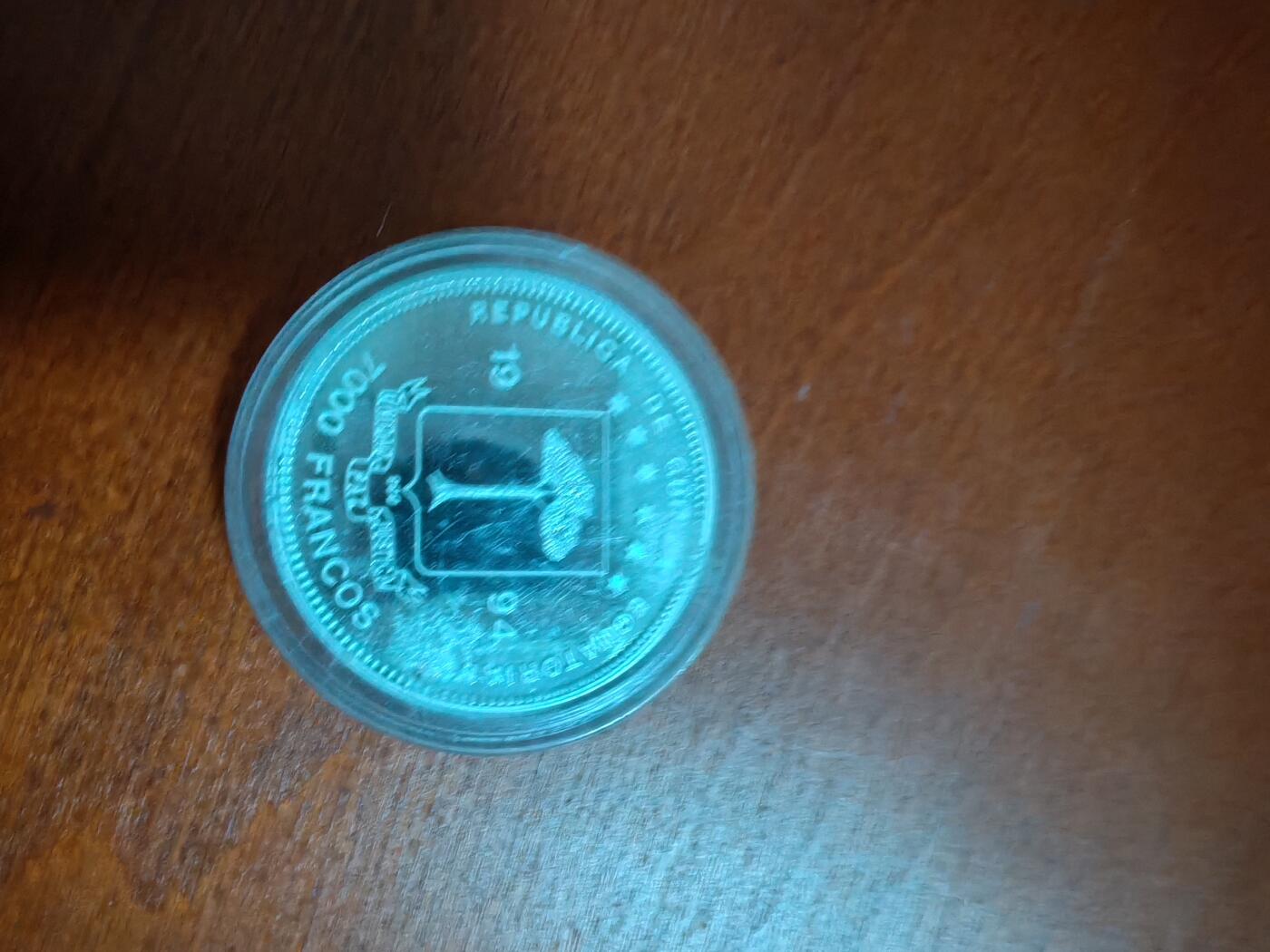 长老汇龙年精选第三十七场拍卖 1999赤道几内亚达利邮票7000法郎彩色精制银币，20.52克999银