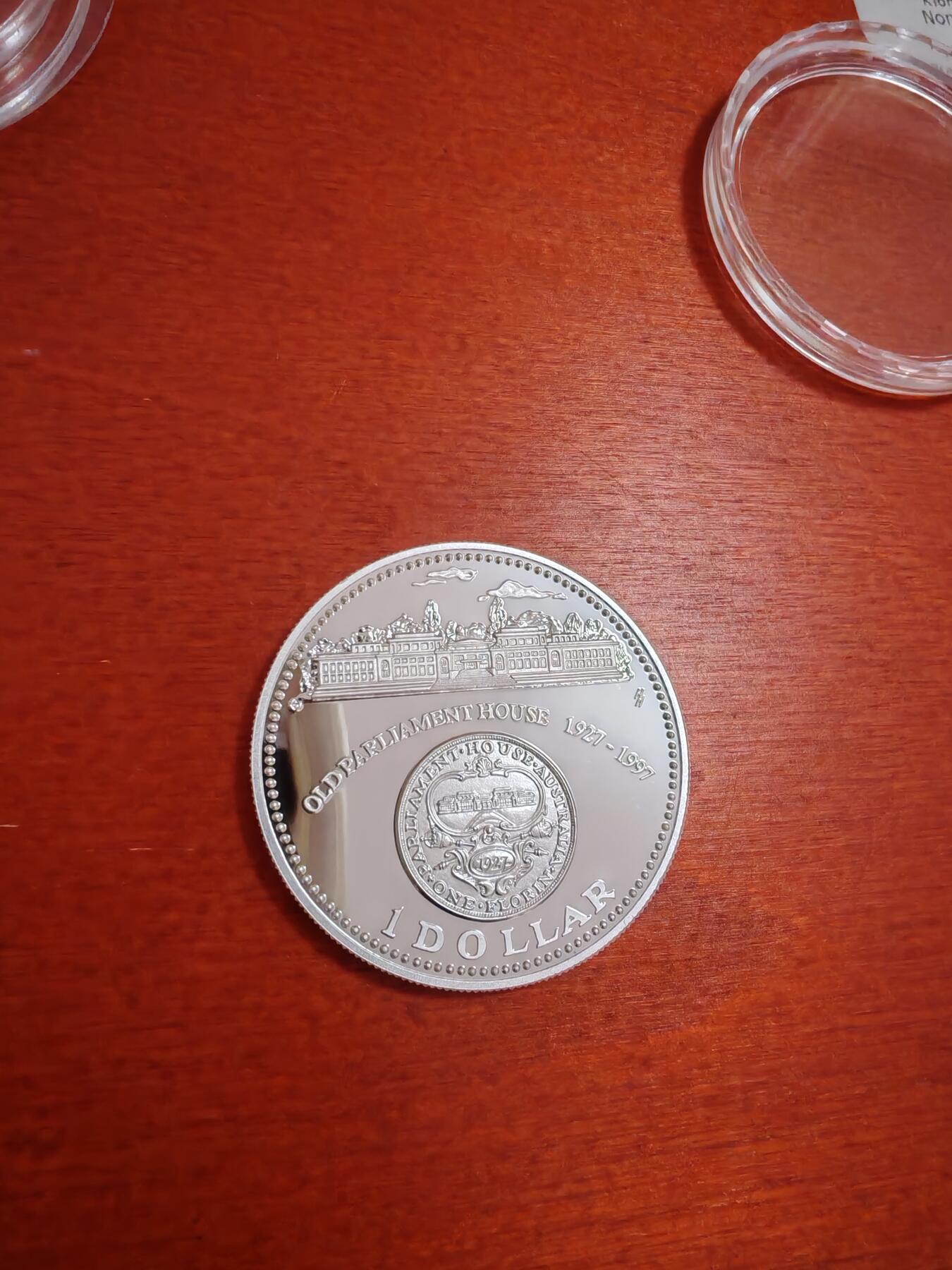 长老汇龙年精选第三十七场拍卖 1997澳大利亚议会1元精制银币，盒证全，币中币