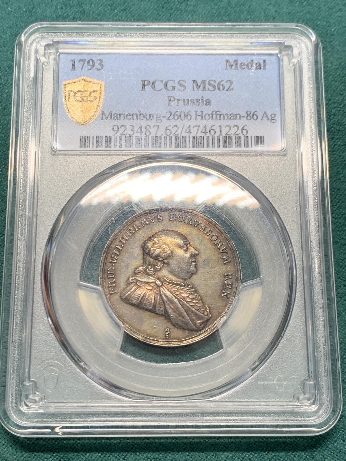 《竞宝斋》第338场 周日，周一，周二 3场连拍 （全场包邮） PCGS MS62 德国 1793 普鲁士 威廉二世 纪念银章 稀少品种 来自南普鲁士的致敬 双面深彩 飞翔的不死鸟 细节非常好