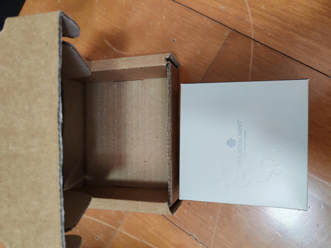 长老汇龙年限时拍卖第二场   2021英国伟大的雕刻师系列维多利亚肖像5英镑2盎司精制银币，盒证全