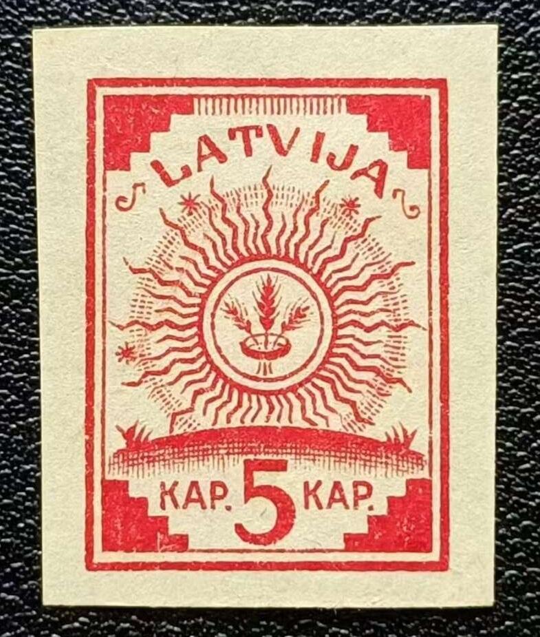 各国首次发行 —— 拉脱维亚首套邮票，1918年12月18日，印在地图纸上的邮票，单枚成套新  （店内编号165）