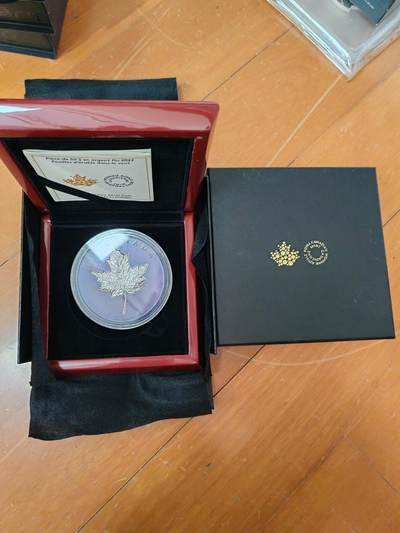 长老汇龙年限时拍卖第二场   - 2022加拿大蓝枫叶50加元5盎司精制银币，盒证全