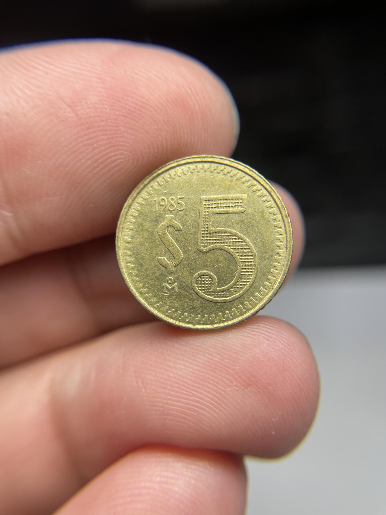 每日一拍，2024年集古藏今外币拍卖第十九期-第5场—（总第185拍），可以寄存60天，满160元包邮。 1985年墨西哥5比索
