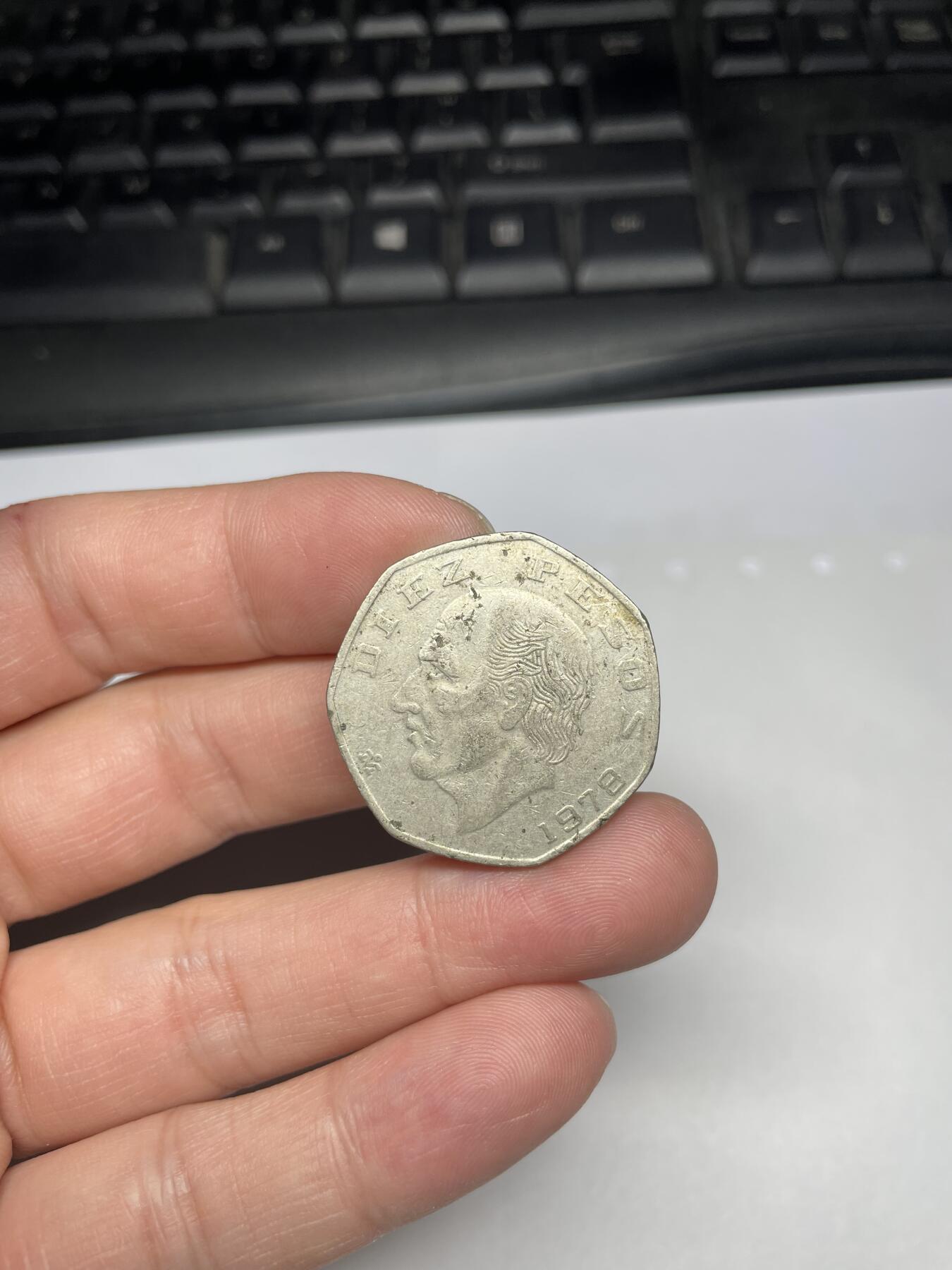 每日一拍，2024年集古藏今外币拍卖第十九期-第5场—（总第185拍），可以寄存60天，满160元包邮。 1978年墨西哥10比索