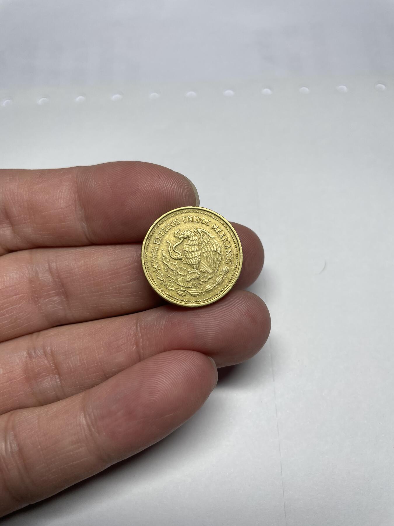 每日一拍，2024年集古藏今外币拍卖第十九期-第5场—（总第185拍），可以寄存60天，满160元包邮。 1985年墨西哥20比索