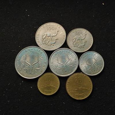 0起1加再包邮-纯粹捡漏拍-385银币散币场 - 吉布提各年份7枚套币