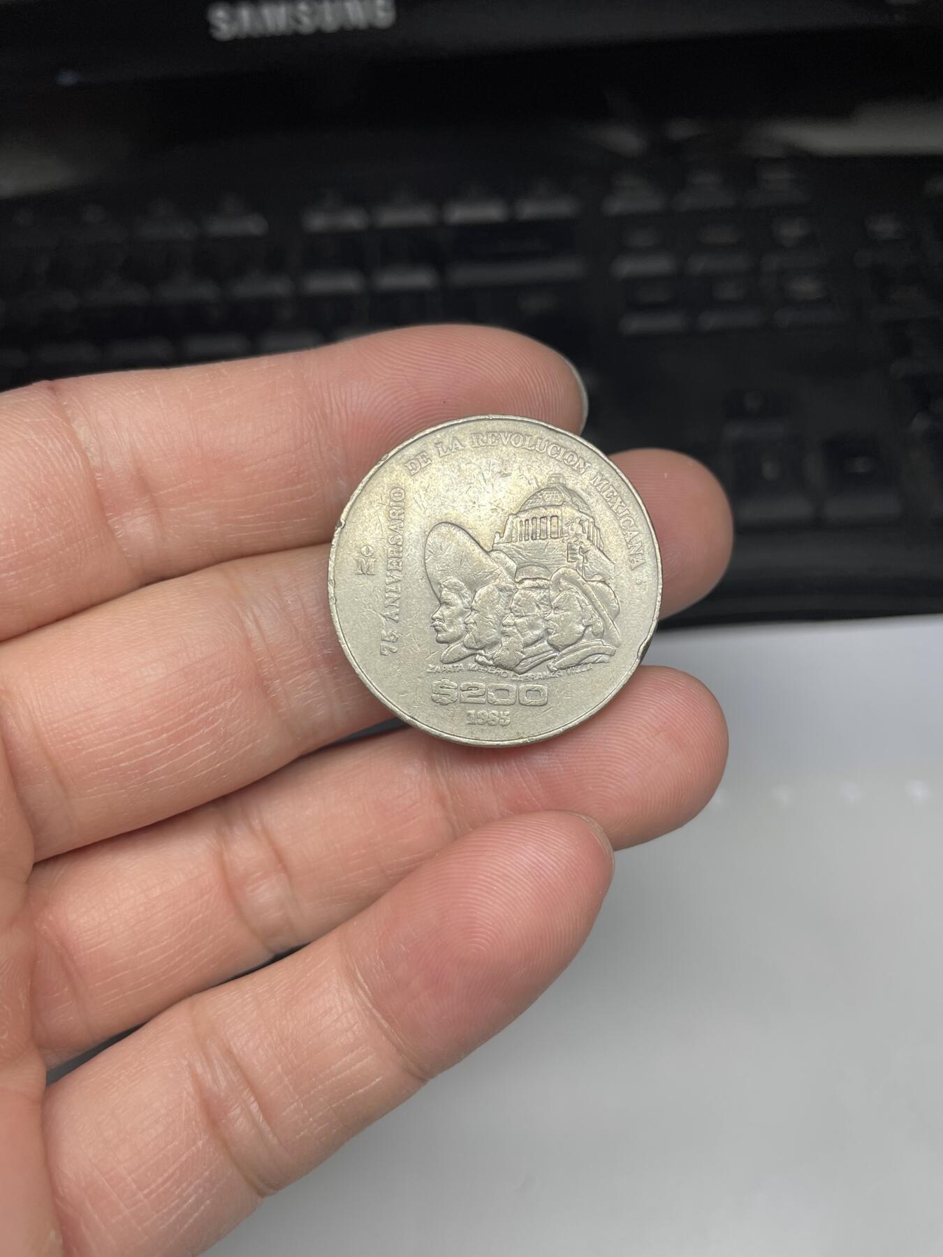 每日一拍，2024年集古藏今外币拍卖第十九期-第5场—（总第185拍），可以寄存60天，满160元包邮。 1985年墨西哥200比索