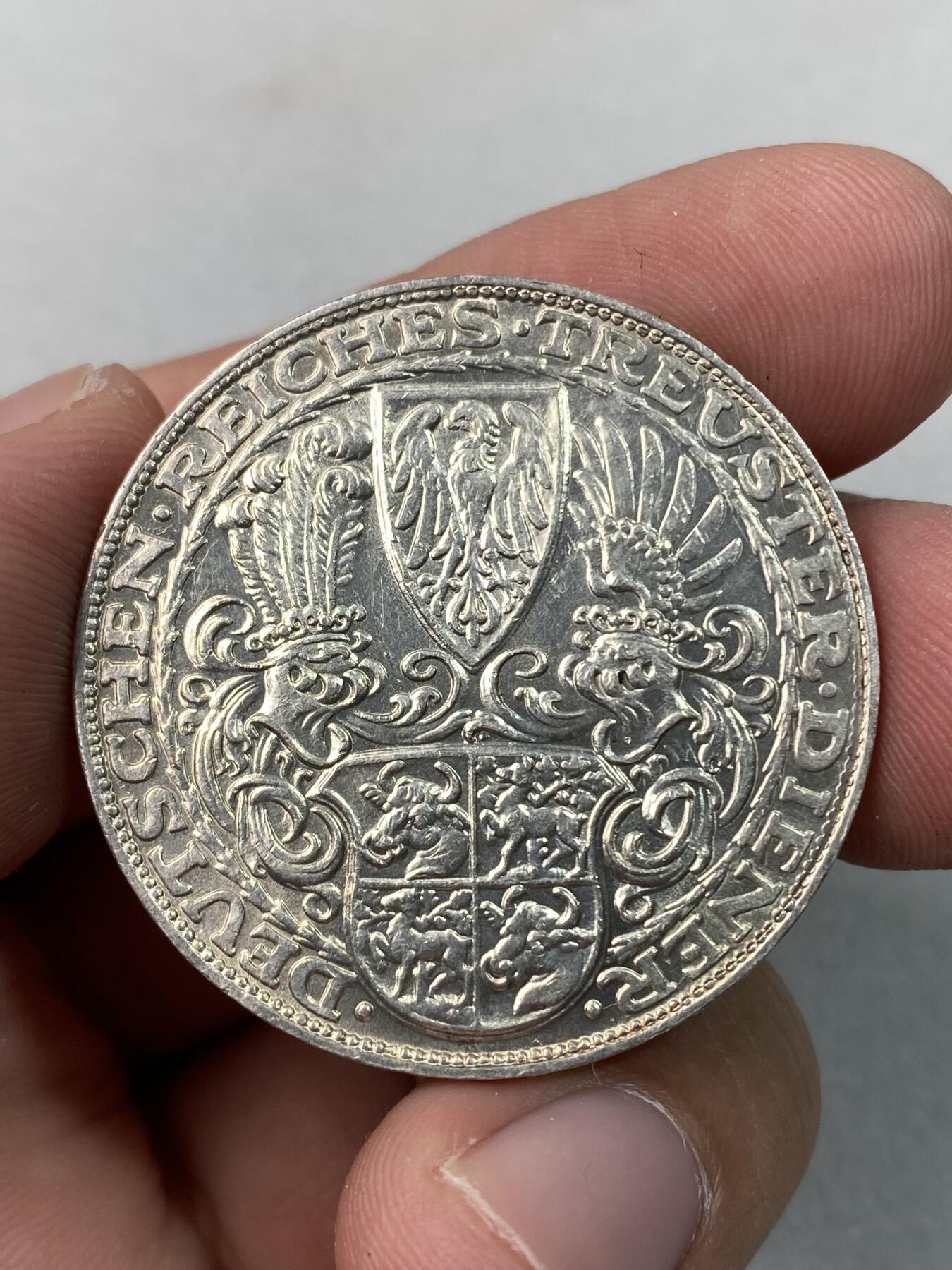 万国钱币拍卖第039期 1927德国兴登堡八十大寿5马克币章 36mm 25g