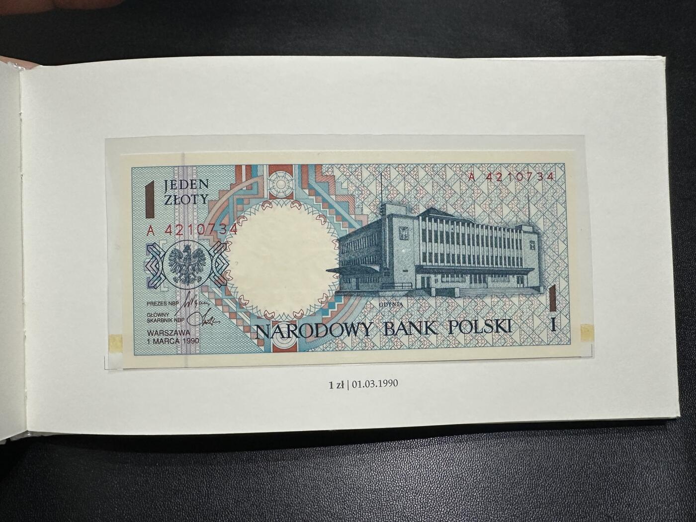 《外钞收藏家》第四百五十七期 波兰1-500兹罗提纸币大全套 9张一套 1990年版 带原装册