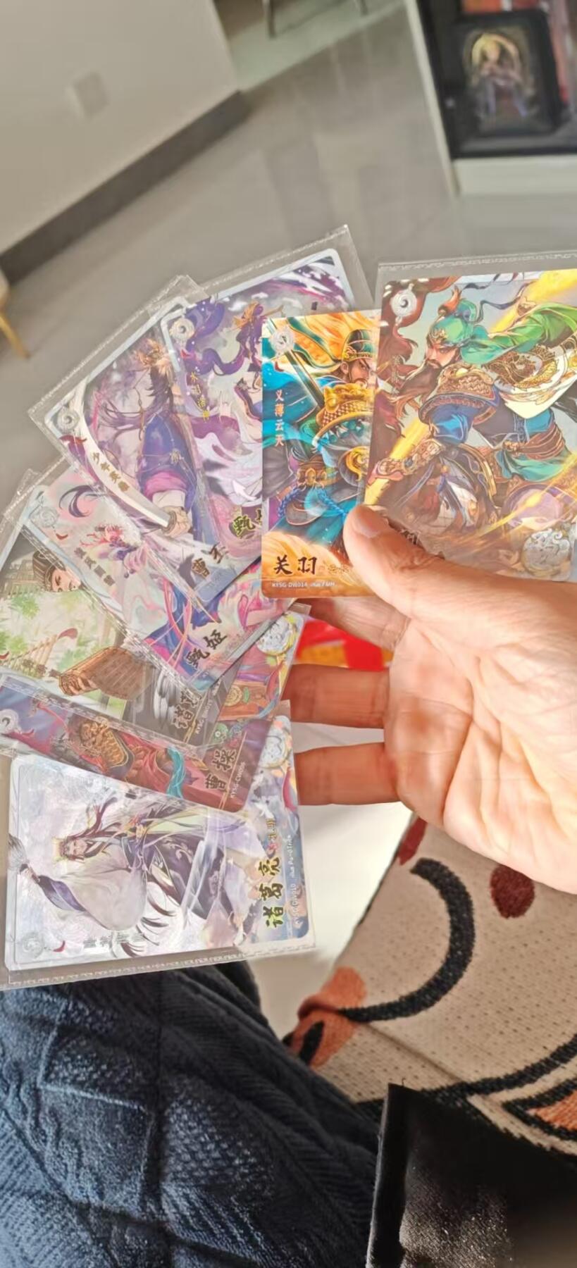 秋原瞳小店5期（雪：致敬，那不曾归去的童年！） 卡游三国精选白玉8张