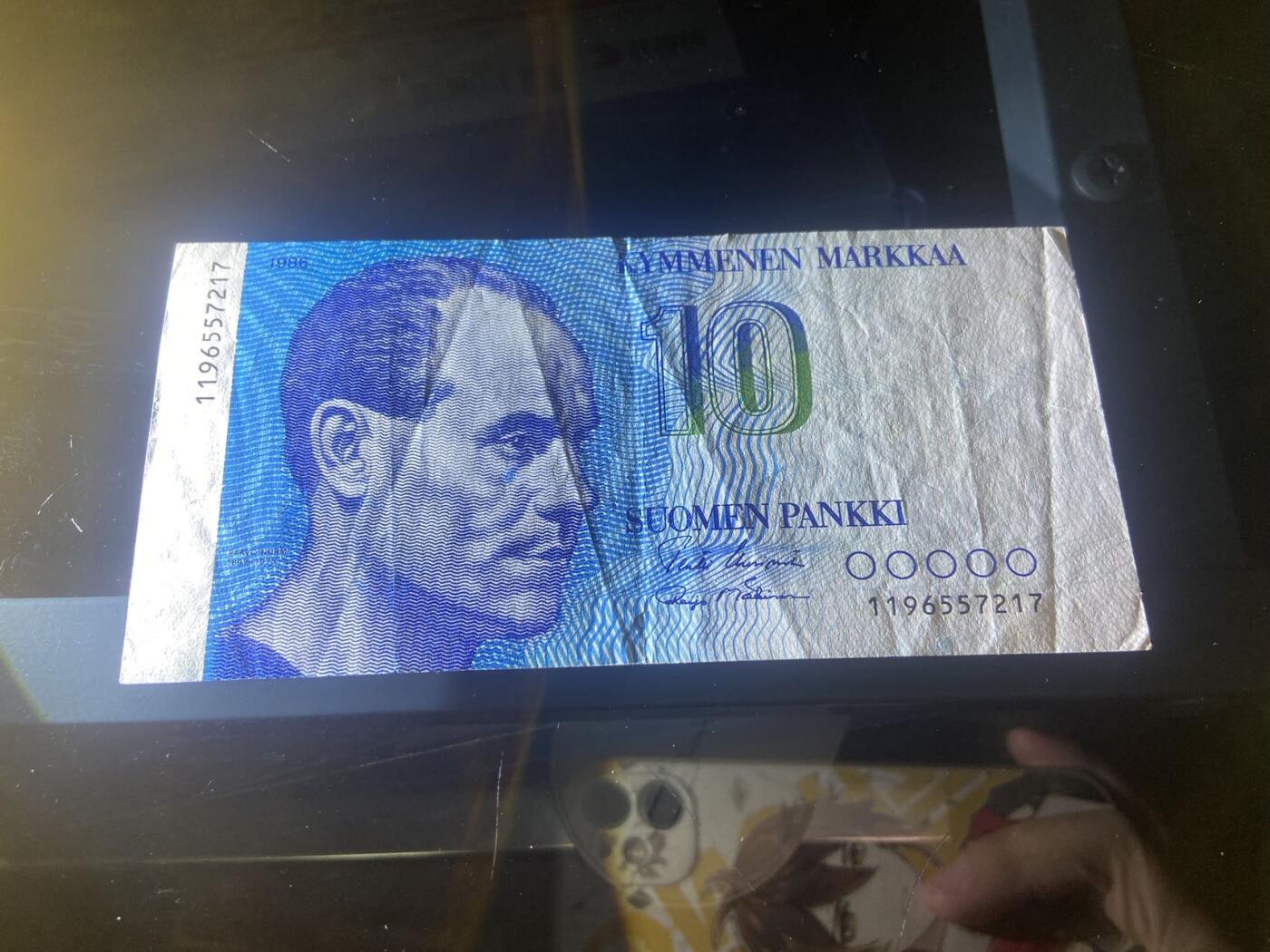 【炜奕收藏】，二十一期 芬兰10马克，流通品相