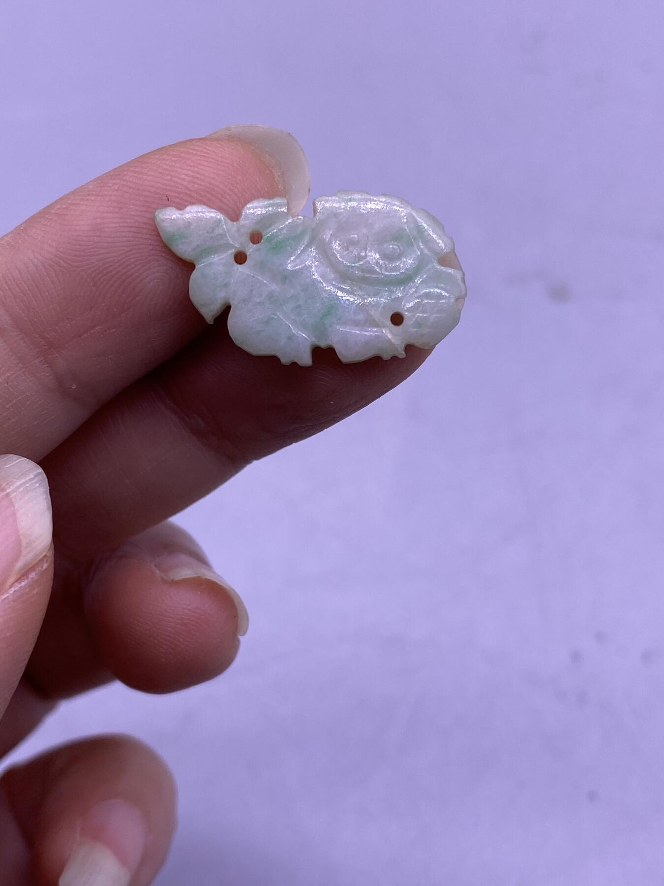 老翡翠小动物4个，尺寸1.6-2.9厘米，品相如图，400包快递