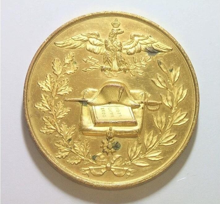 法国1869年 拿破仑诞辰百年金叶冠 高浮雕精制大镀金章 50MM