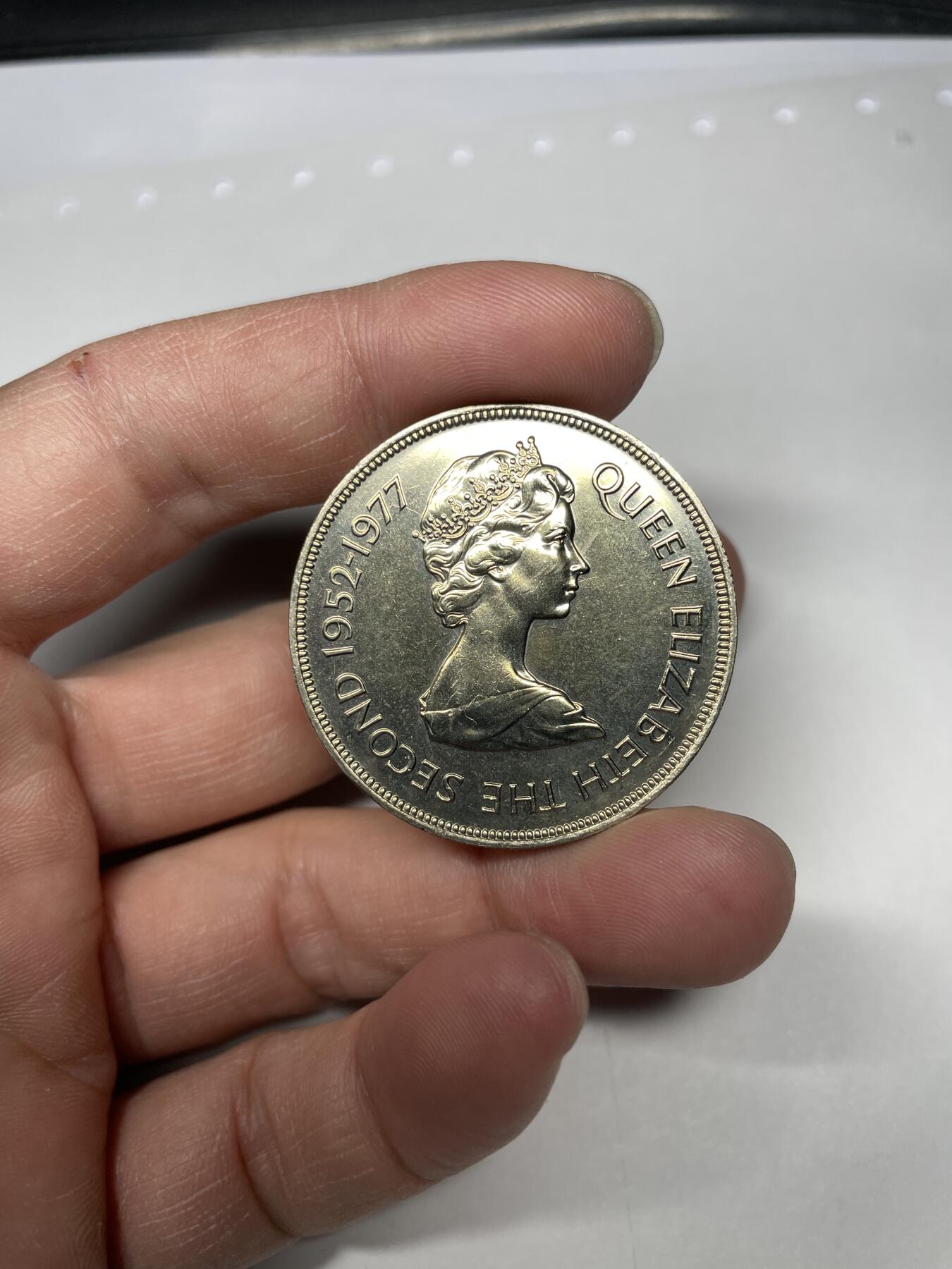 每日一拍，2024年集古藏今外币拍卖第十九期-第6场—（总第186拍），可以寄存60天，满160元包邮。 1977年英属根西25便士