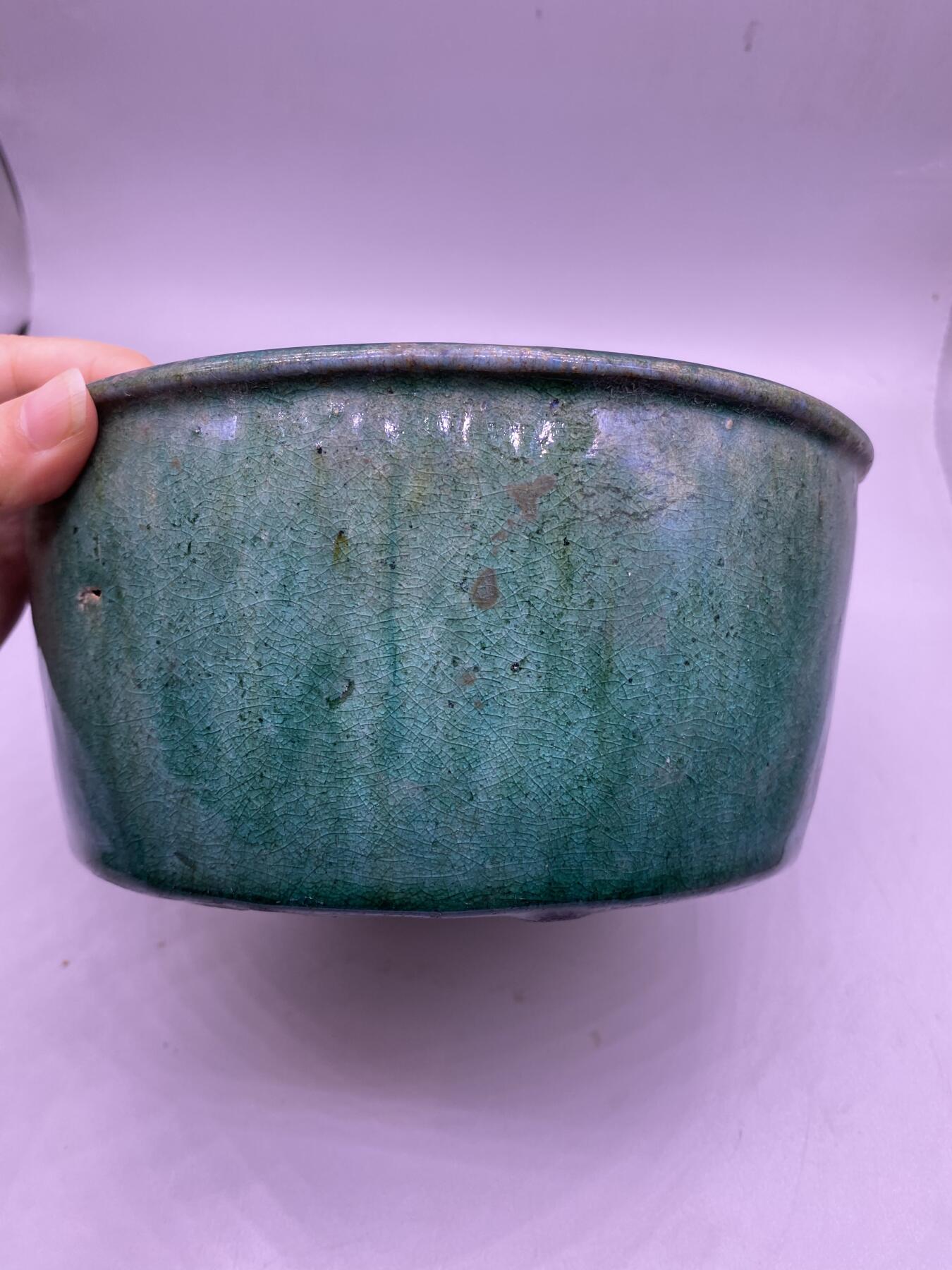 老窑绿釉卷缸，尺寸19*9厘米，品相如图，168包快递