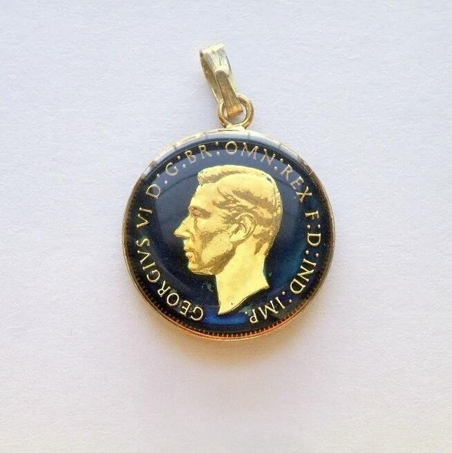 英国1937年乔治六世 珐琅彩镀金高浮雕精制币章吊坠 20MM