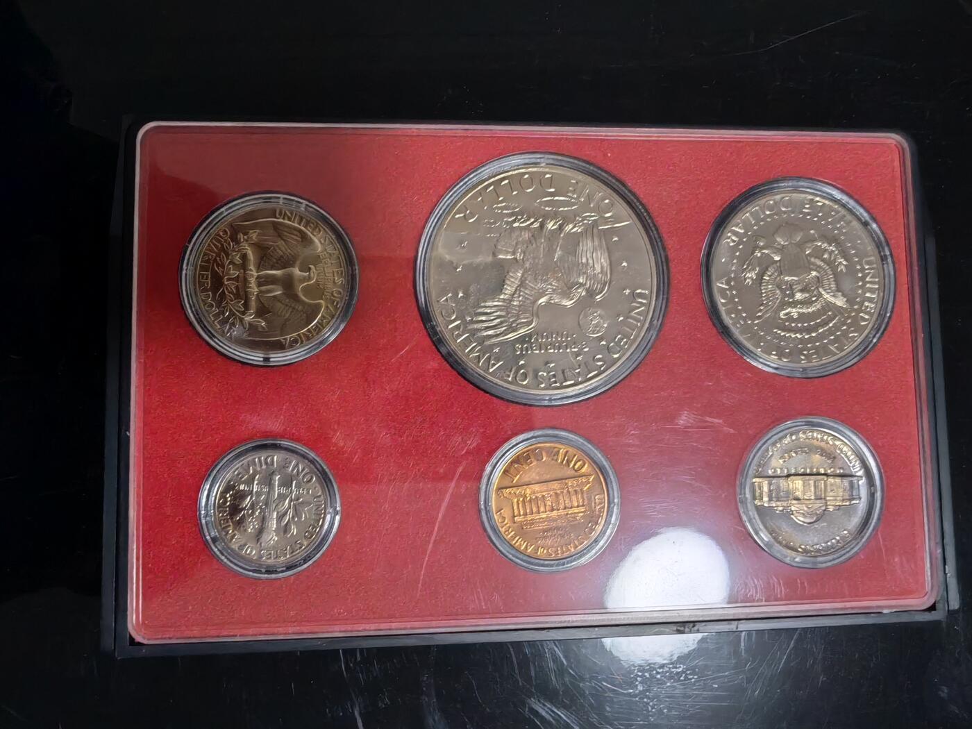 长老汇龙年精选第三十八场拍卖 1973美国精制套币6枚，含艾森豪威尔大一元1枚