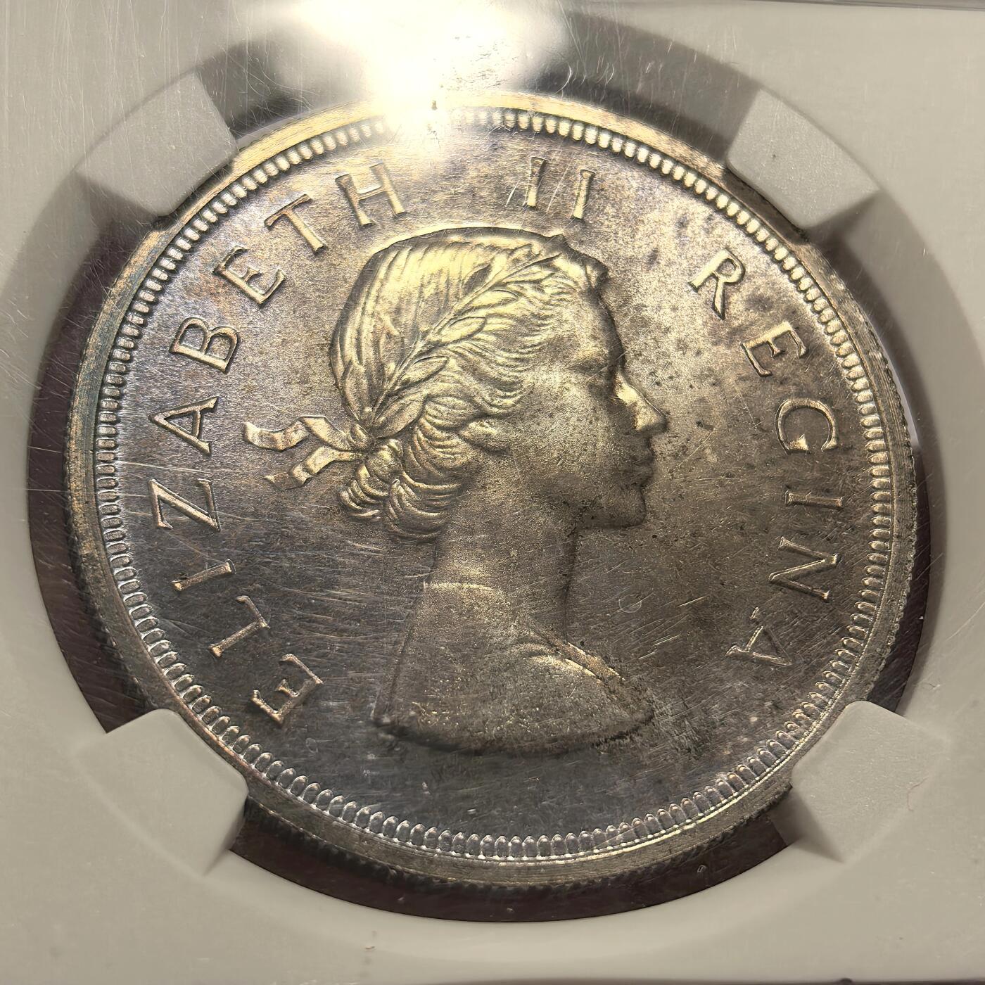 博洋堂世界钱币拍卖第104期（全场包邮） NGC PF66 英属南非1955年伊丽莎白二世5先令银币克朗 跳羚羊 极美高分紫罗兰包浆