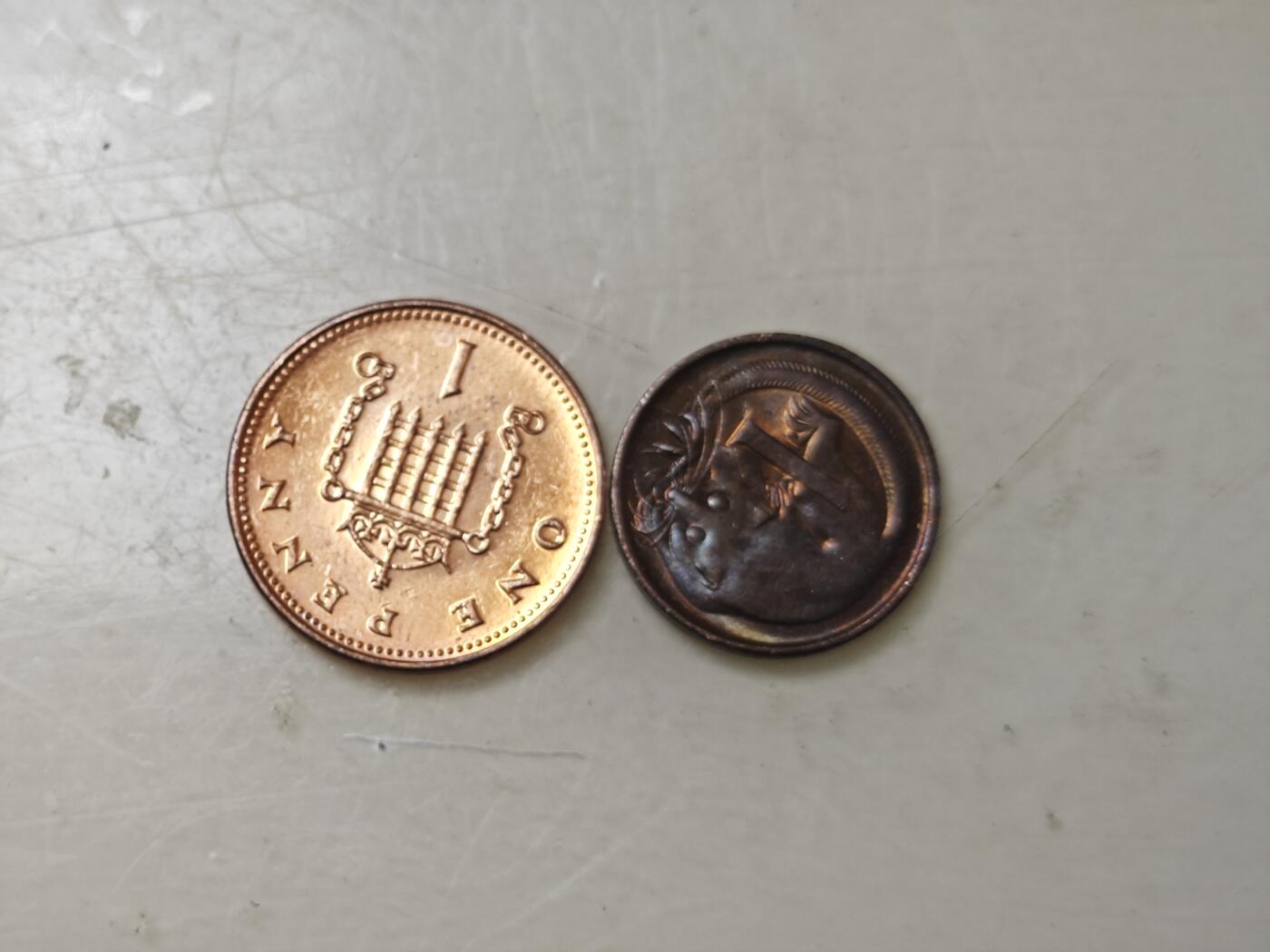 第十九期 英系散币小专场（满五十包邮，可寄存，有佣金） 英系分币两枚