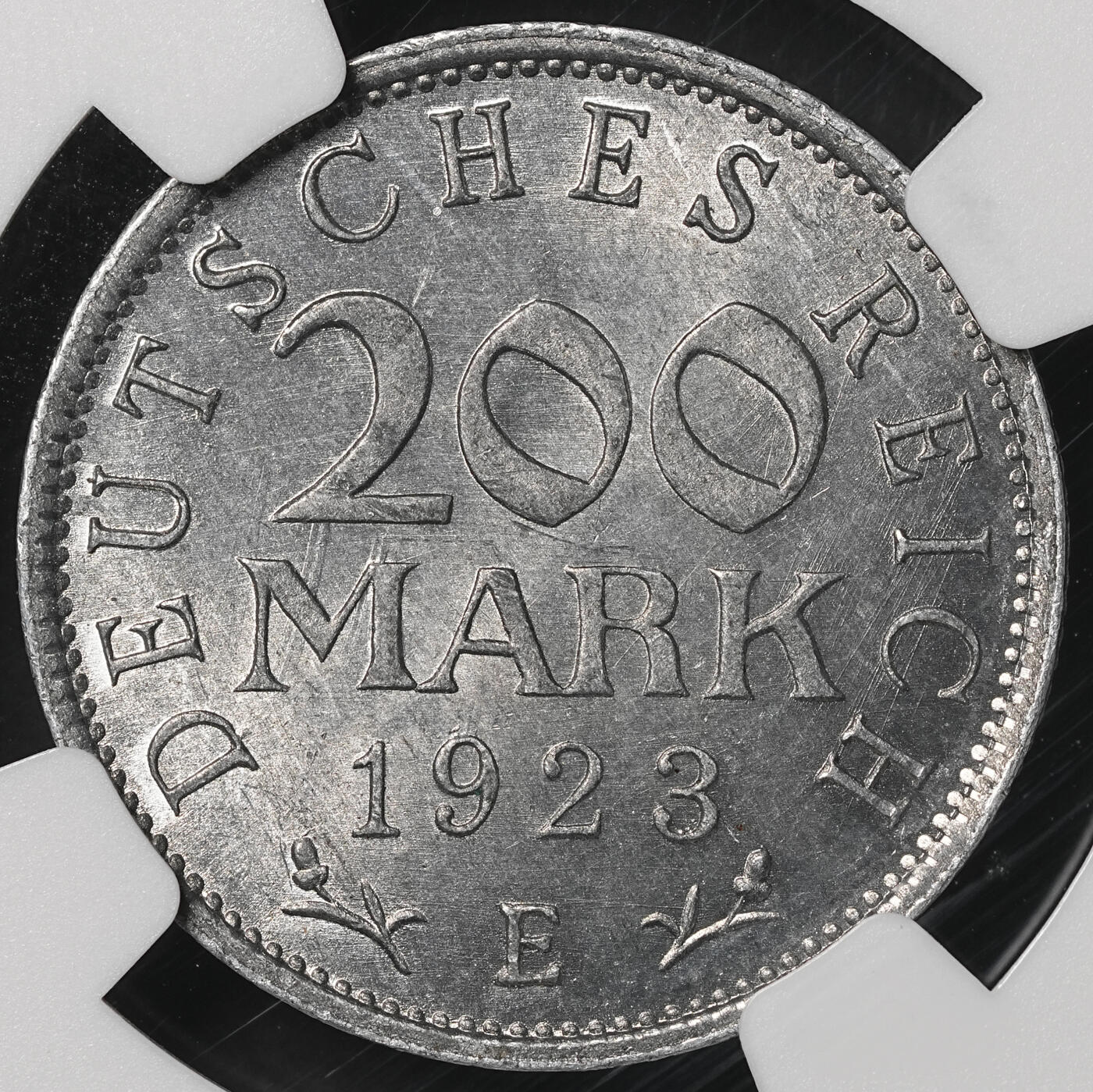 修遠堂世界钱币第五十一期 全场包邮 NGC MS64 1923年魏玛政府200马克 E厂铭 少见的厂铭
