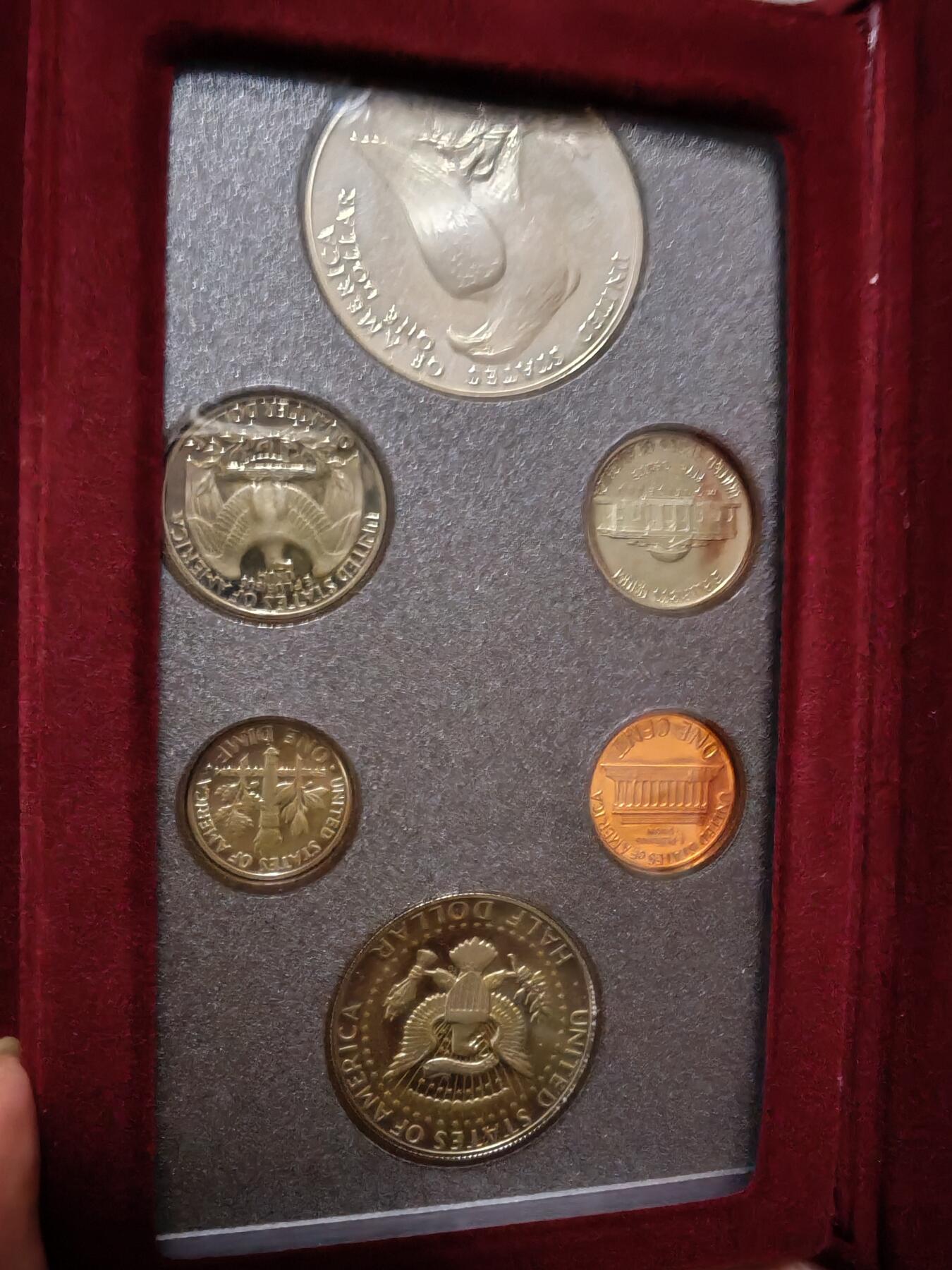 长老汇龙年精选第三十八场拍卖 1984美国洛杉矶奥运6枚精制套币，含1元银币1枚，红绒套盒
