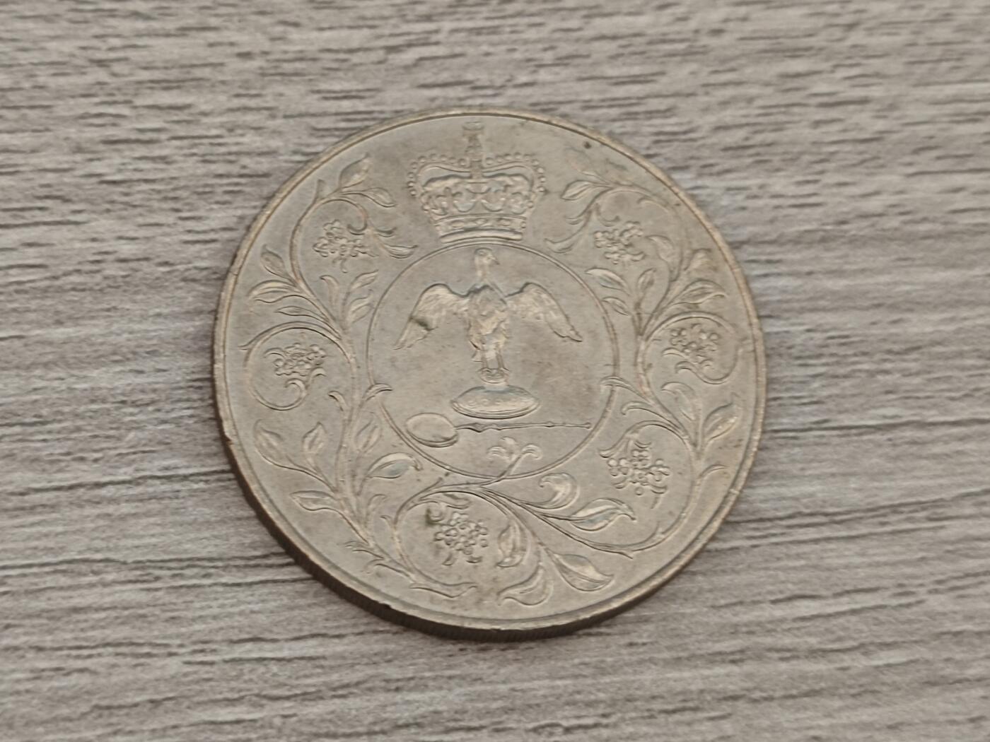 小小杂货铺第二十期（满五十包邮，可寄存，佣金为一元） 女王登基纪念币  克朗