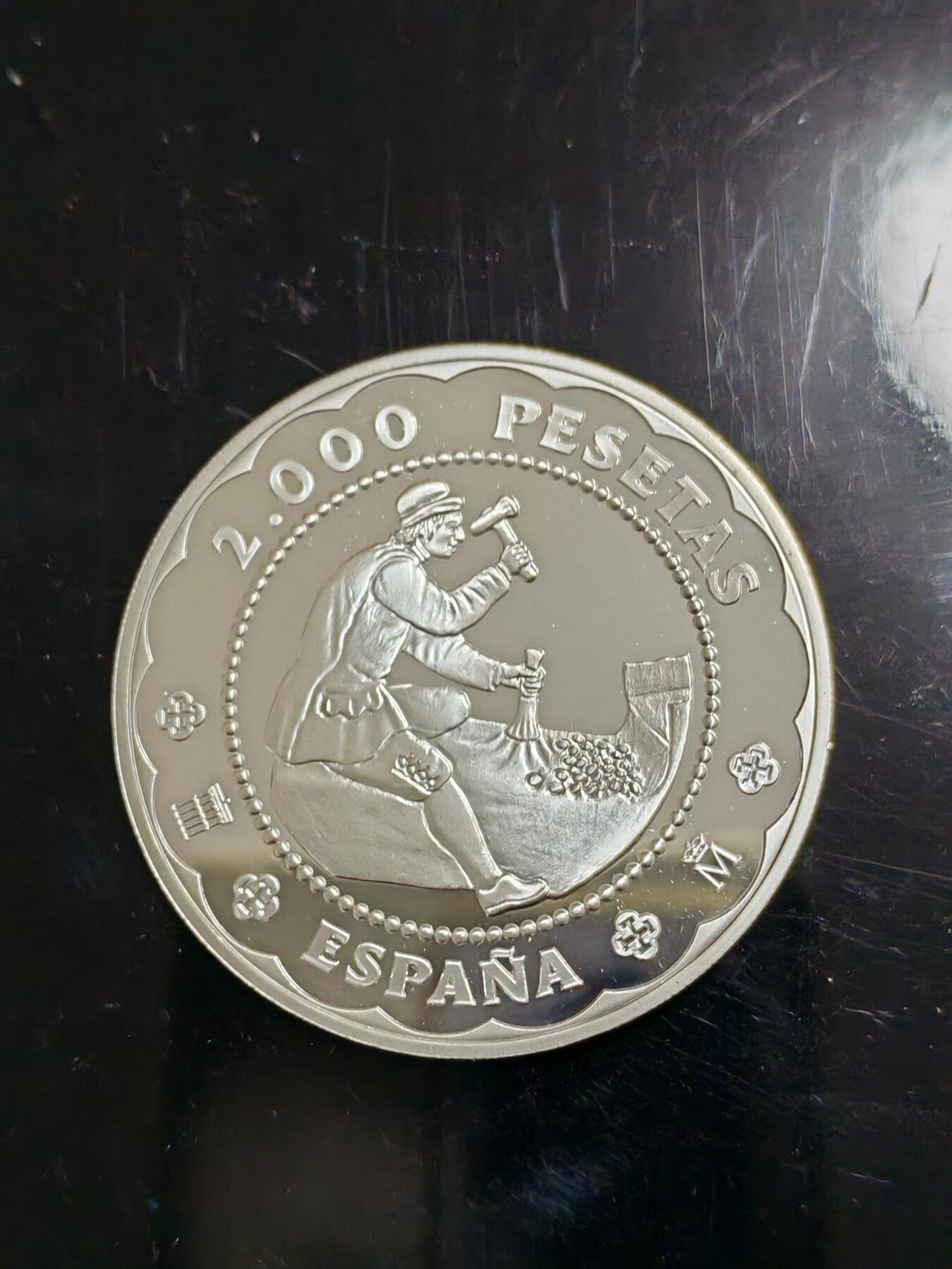长老汇龙年精选第三十八场拍卖 2001西班牙塞戈维亚造币厂500周年2000比塞塔精制银币