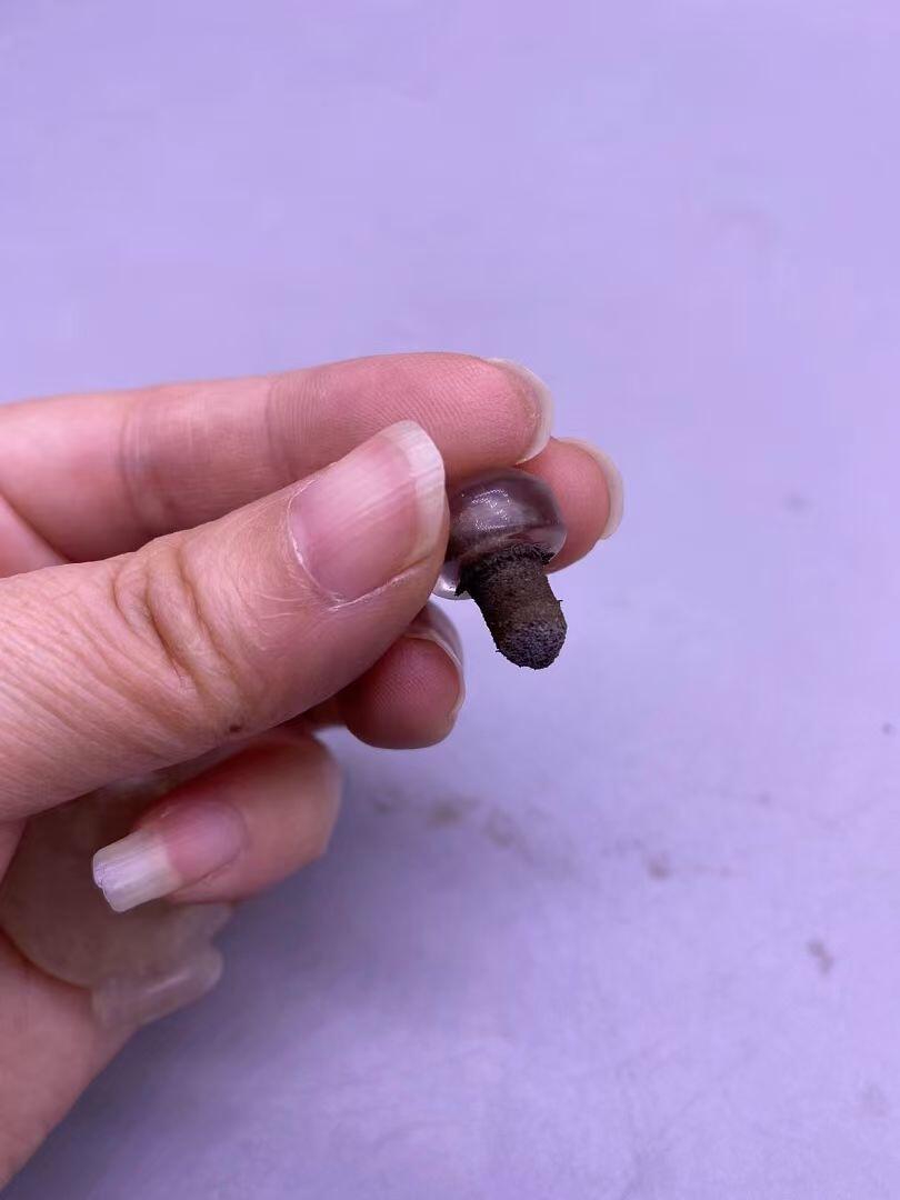 老水晶药瓶，尺寸4.6厘米，品相如图，128包快递