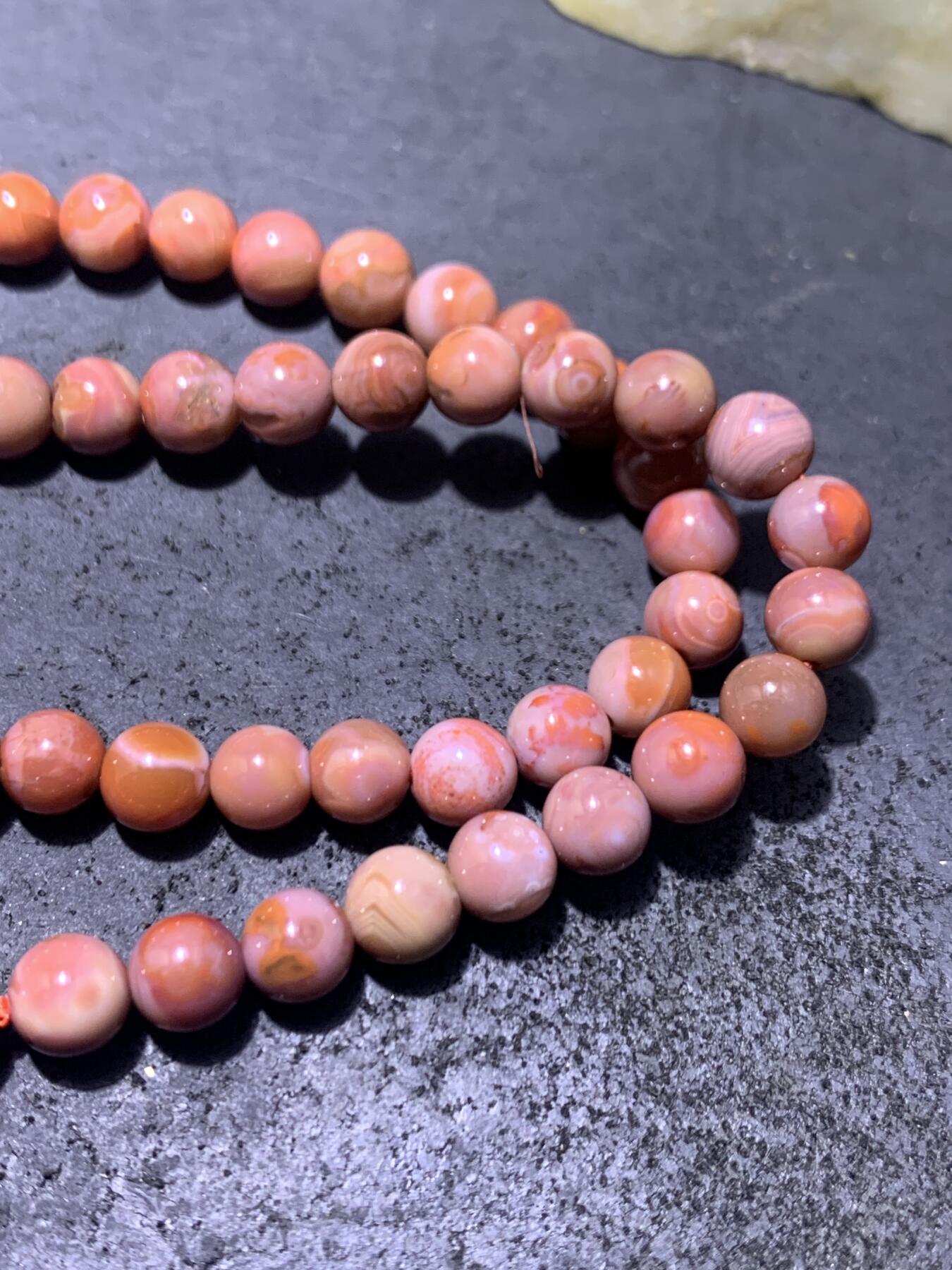 川料南红玛瑙多圈手串一条！