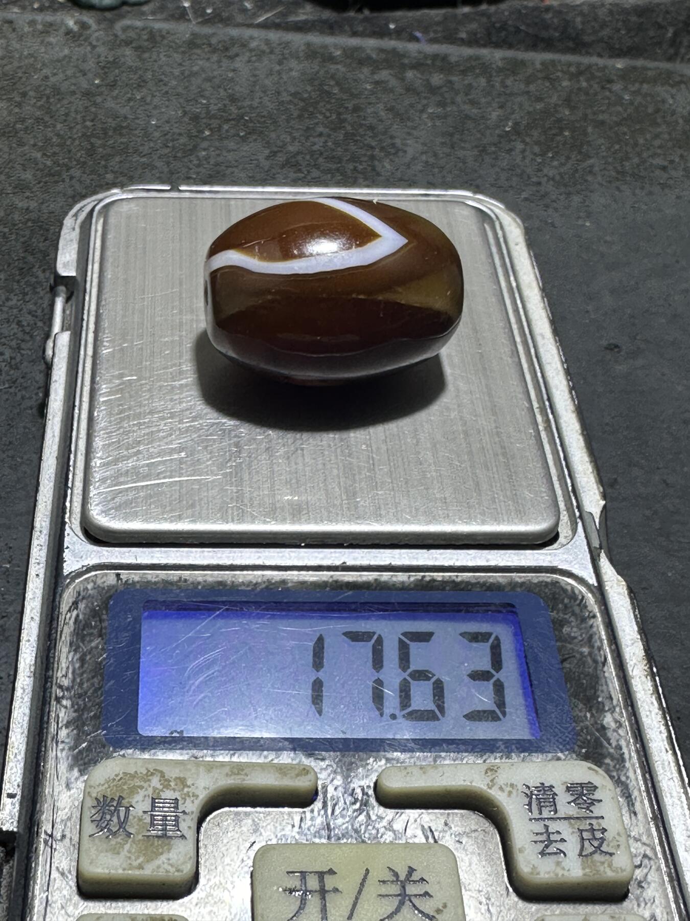 缠丝玛瑙通货随形大桶珠一个，，