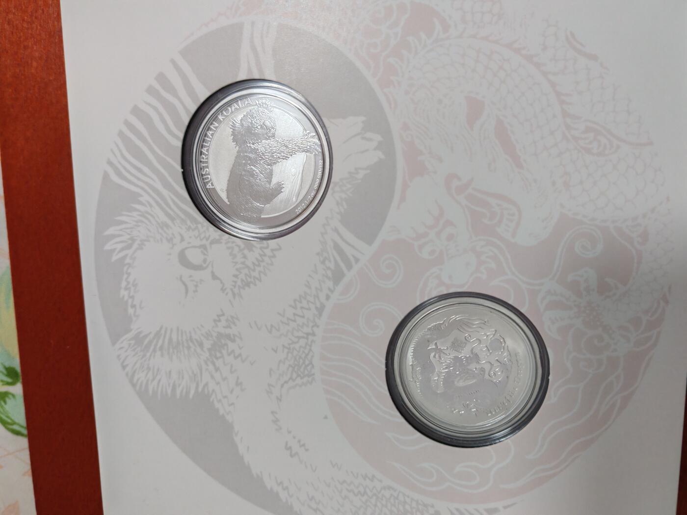 长老汇龙年精选第三十九场拍卖 2011澳大利亚北京博览会精制银币2枚，考拉+龙年，1盎司999银
