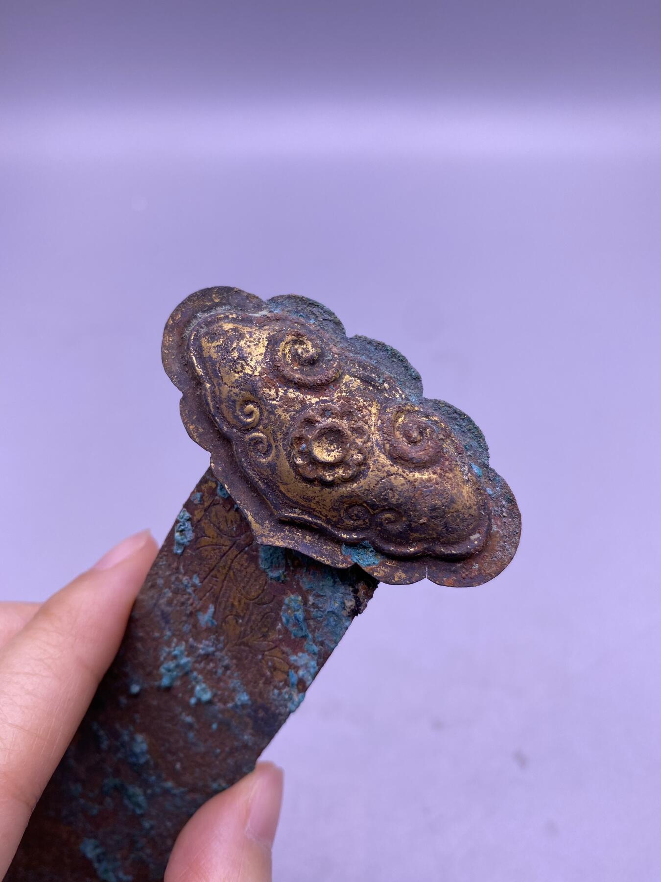 铜鎏金如意簪子，尺寸14.2厘米，未清理，品相如图，168包快递