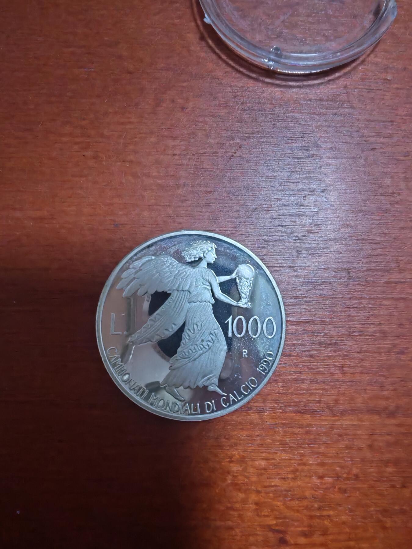 长老汇龙年精选第三十九场拍卖 1990圣马力诺世界杯1000里拉精制银币