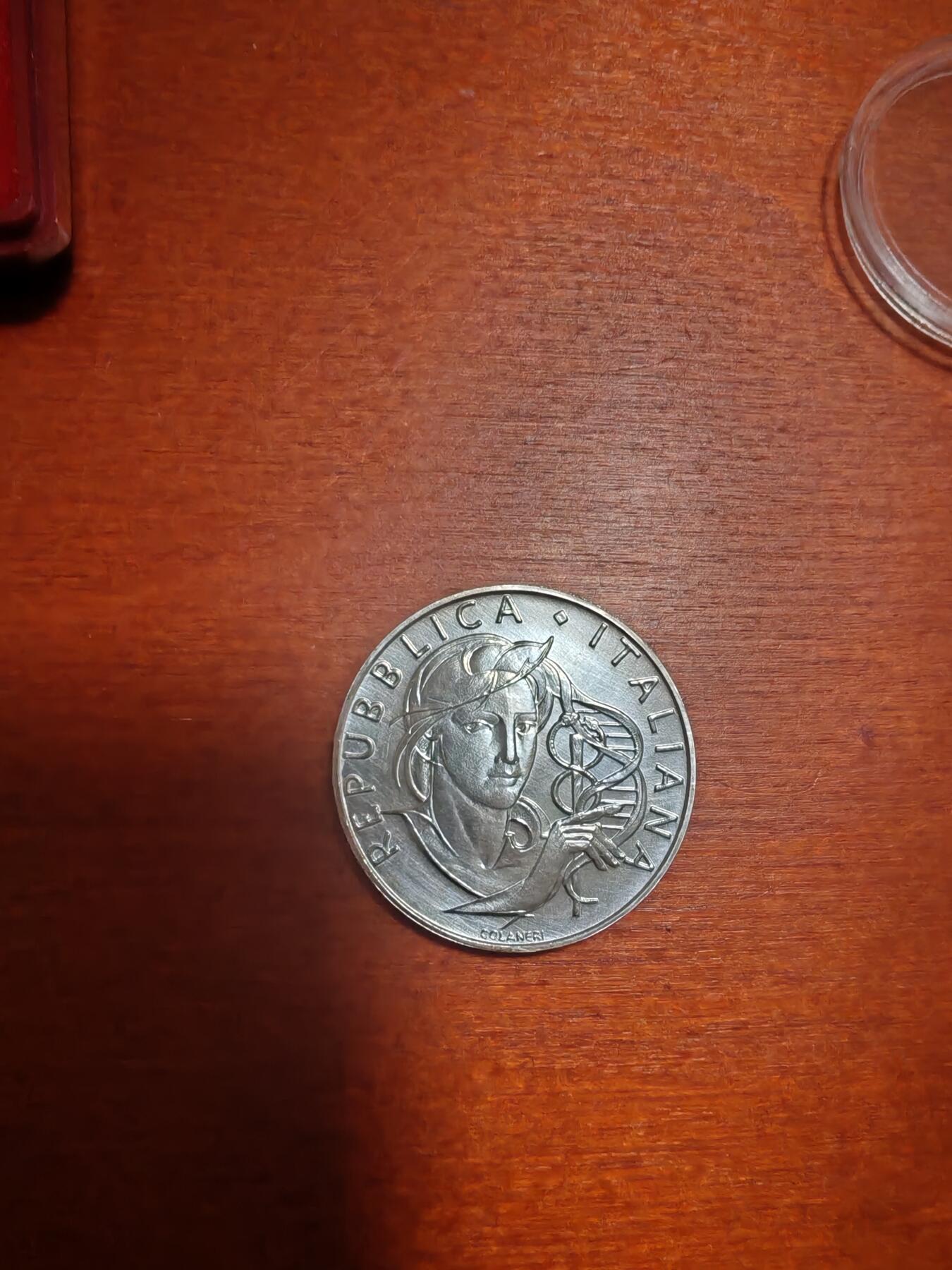 长老汇龙年精选第三十九场拍卖 1989意大利抗癌500里拉银币，盒证全