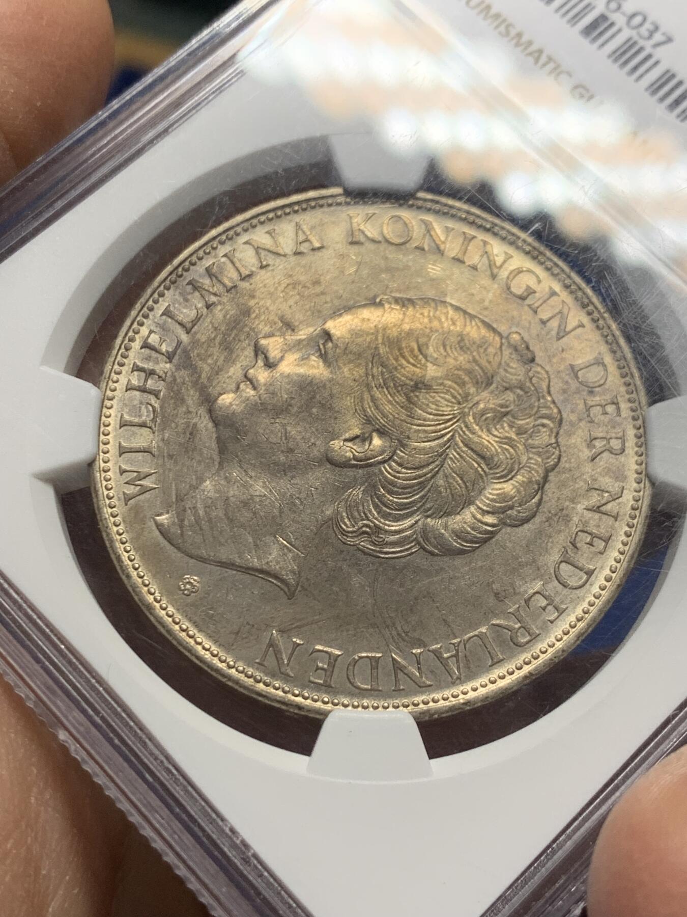《竞宝斋》第341场 周日，周一，2场连拍 （全场包邮） NGC MS61 荷兰 1937年 2.5荷兰盾 威廉敏娜 银币 欧洲灰色包浆