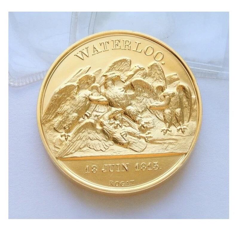 法国纪念1815年拿破仑滑铁卢战役+雄鹰高浮雕精制大镀金章 40MM