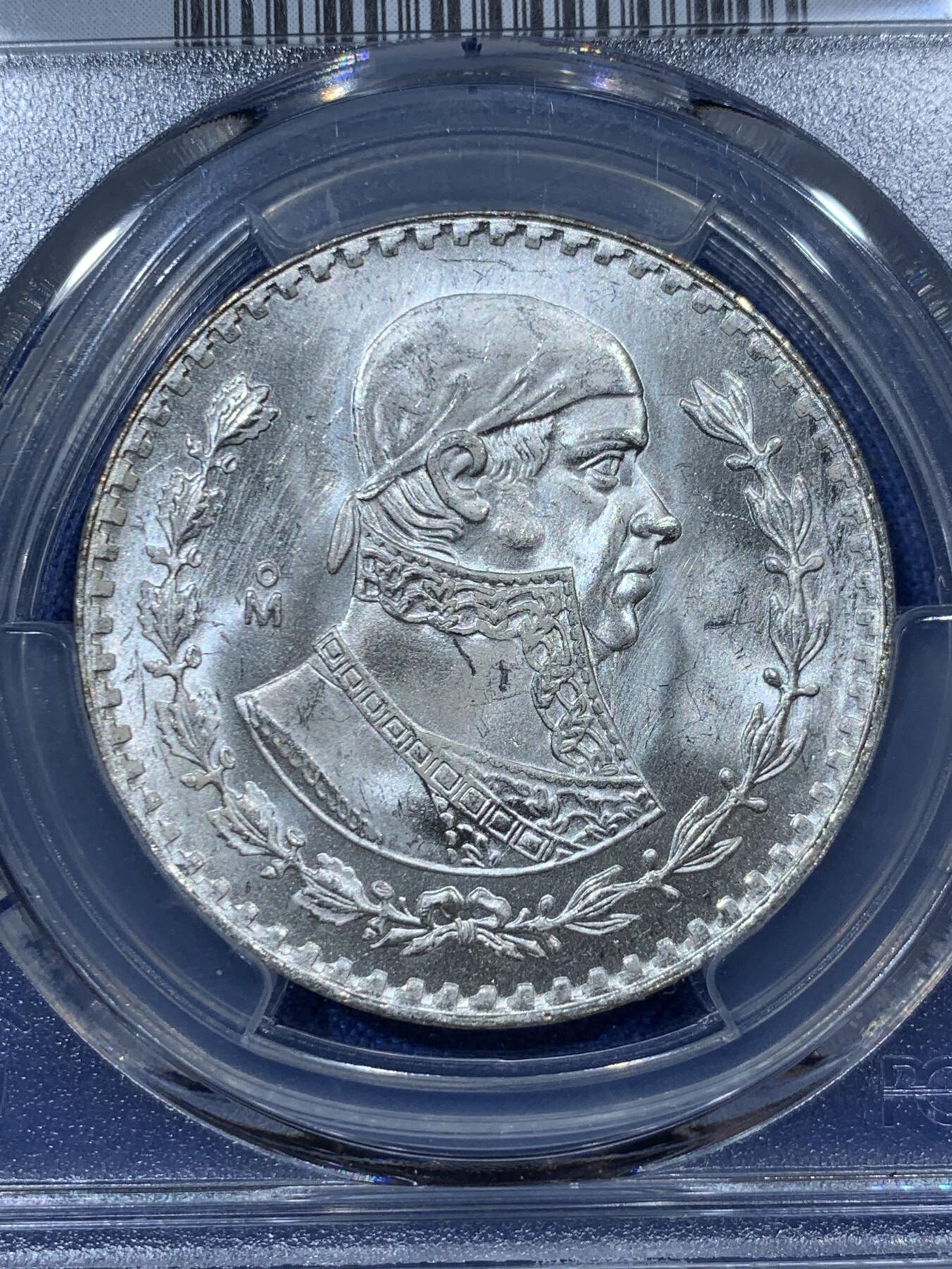 《竞宝斋》第341场 周日，周一，2场连拍 （全场包邮） PCGS MS65 墨西哥1966年海盗鹰洋1比索银币