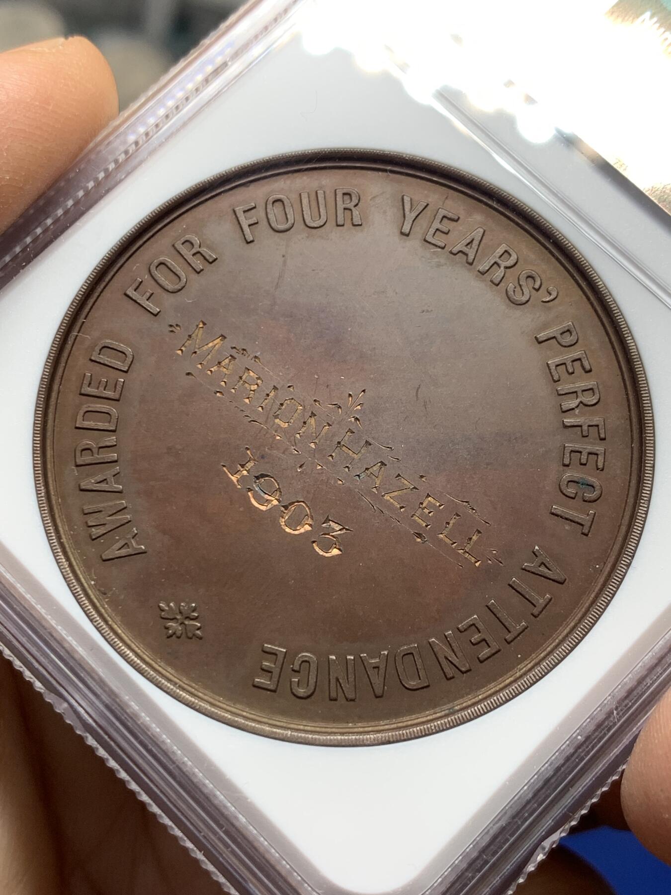 《竞宝斋》第341场 周日，周一，2场连拍 （全场包邮） NGC MS64BN 英国1903年伯明翰教育委员会颁发的获奖铜章，直径45毫米，由著名1908奥运会徽章大师沃顿斯家族V&S制作。