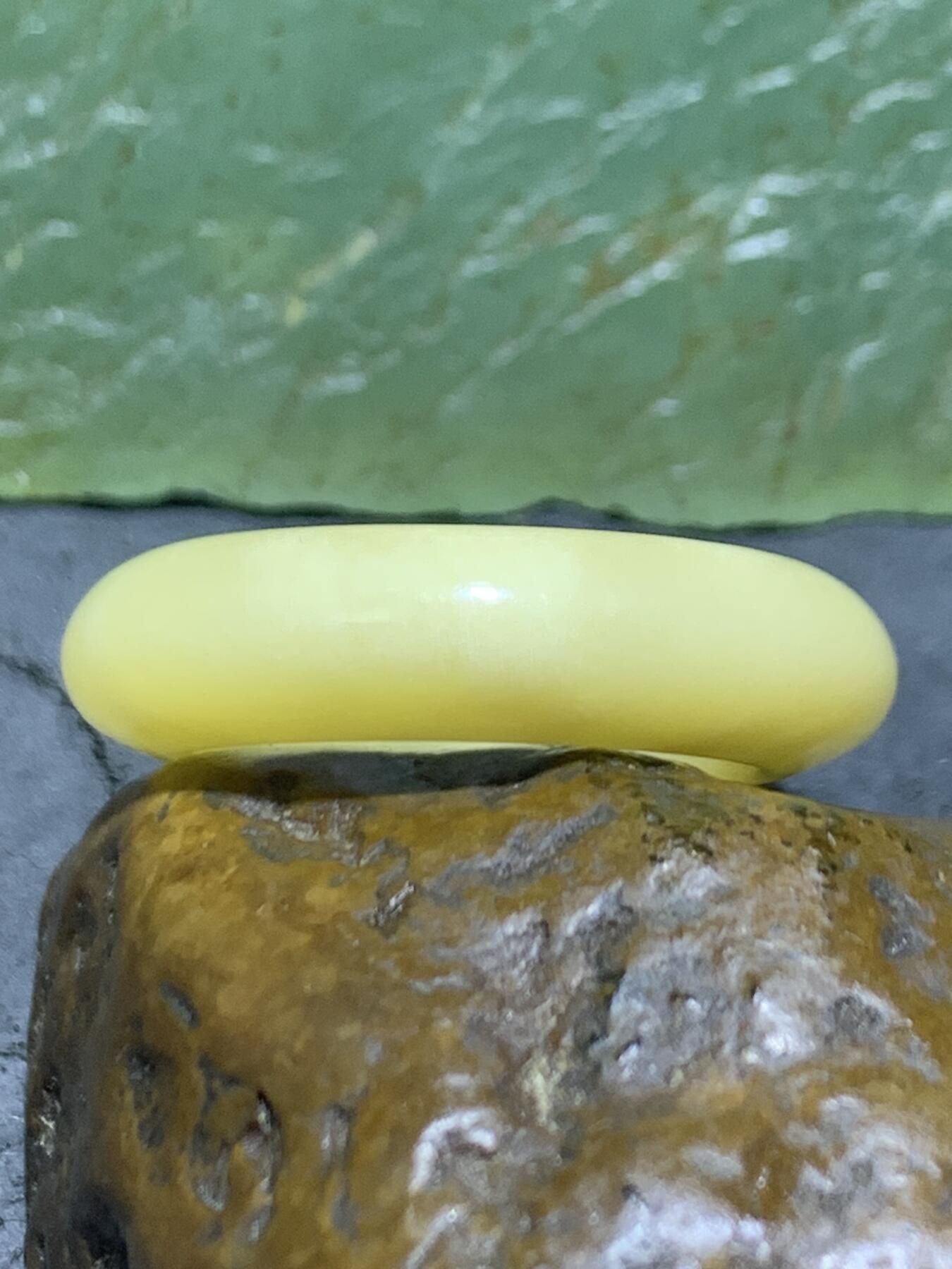 精美骨圈戒指，（跑环，卡环）一个，