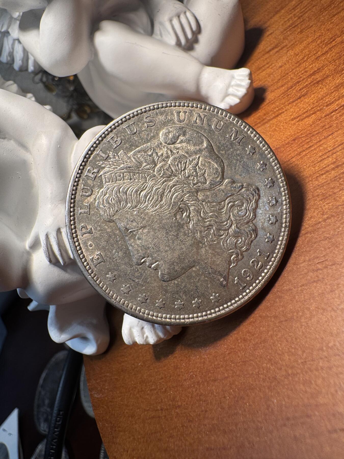“一元初始，万象更新”新年新铺开张 全场免押0佣金 1921年摩根，少见D版，微弱转光，细节清晰