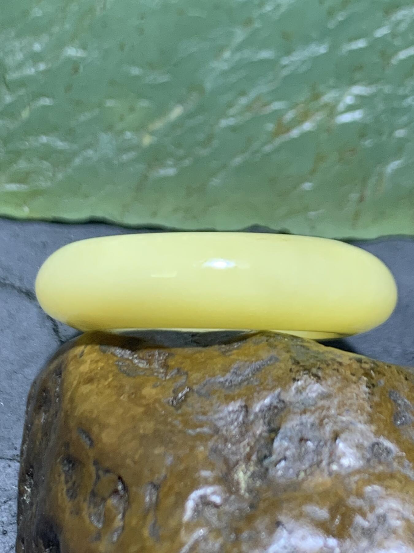 精美骨圈戒指，（跑环，卡环）一个，