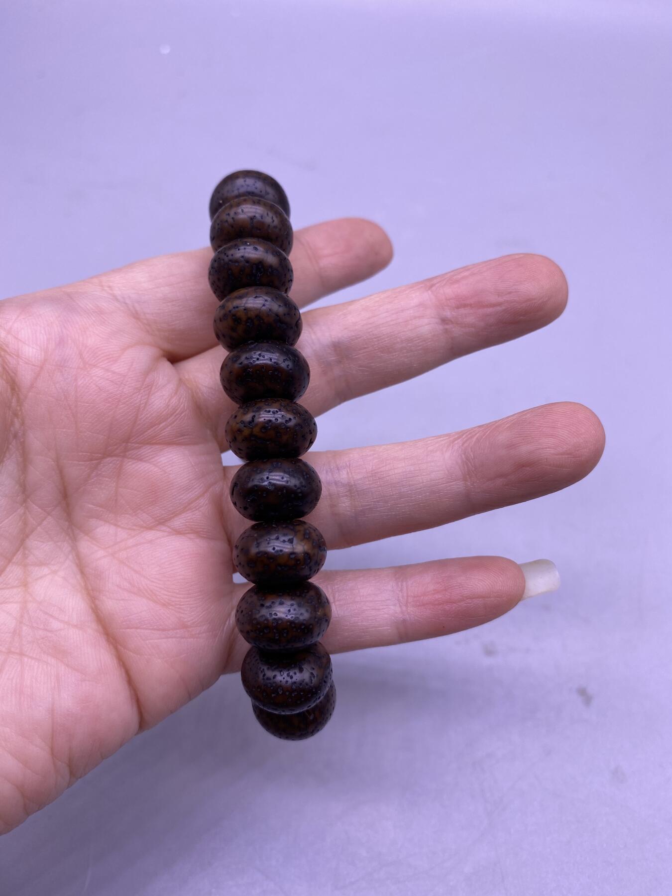 老星月手串，珠径1.3厘米，品相如图，300包快递